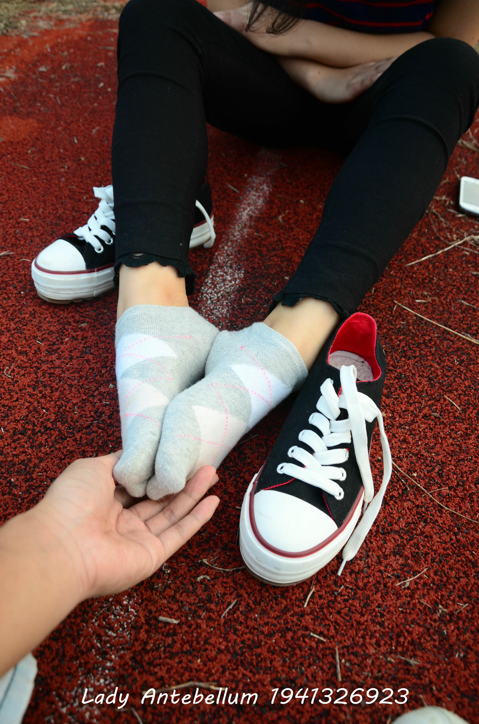 [战前女神] 恋足美腿棉袜女神级摄影套图 041 [92P-199MB]_第4集