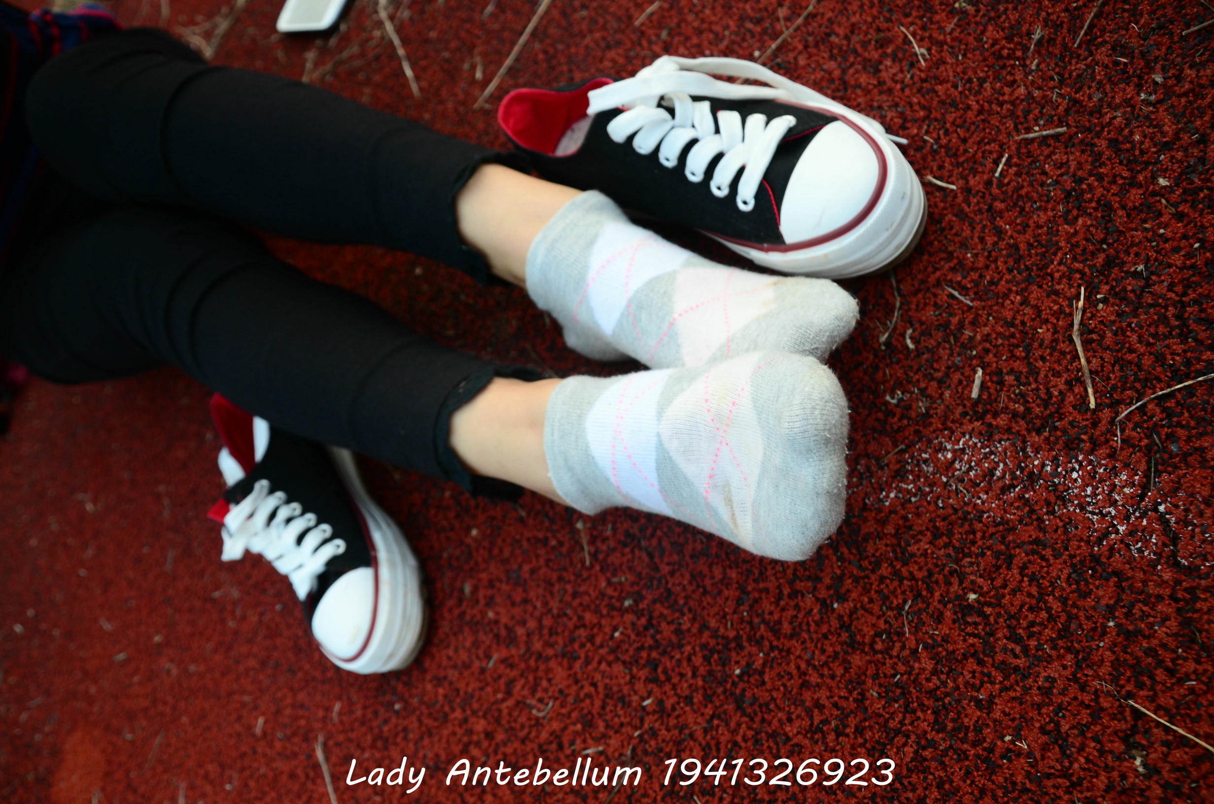 [战前女神] 恋足美腿棉袜女神级摄影套图 041 [92P-199MB]_第4集