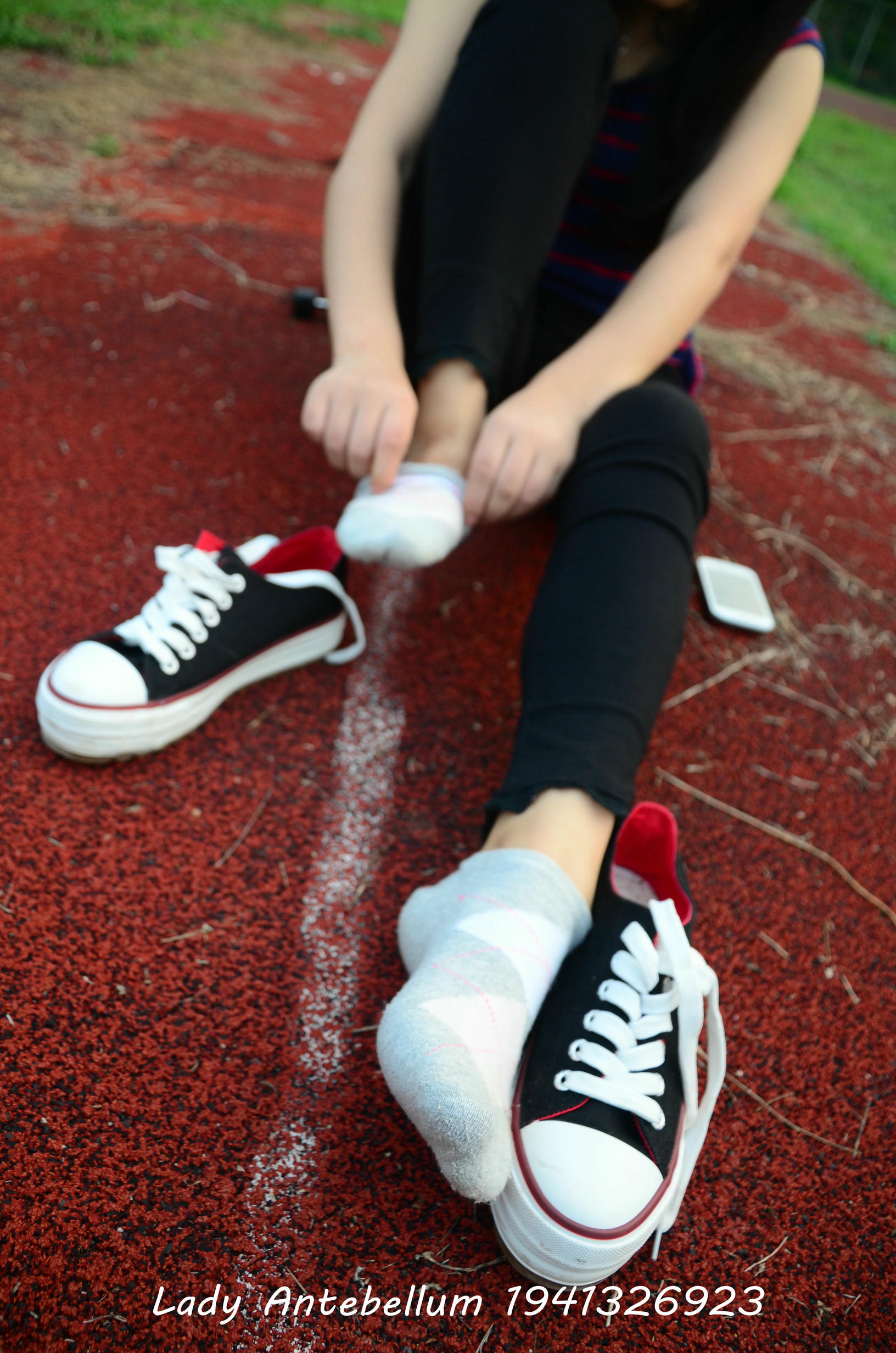 [战前女神] 恋足美腿棉袜女神级摄影套图 041 [92P-199MB]_第4集