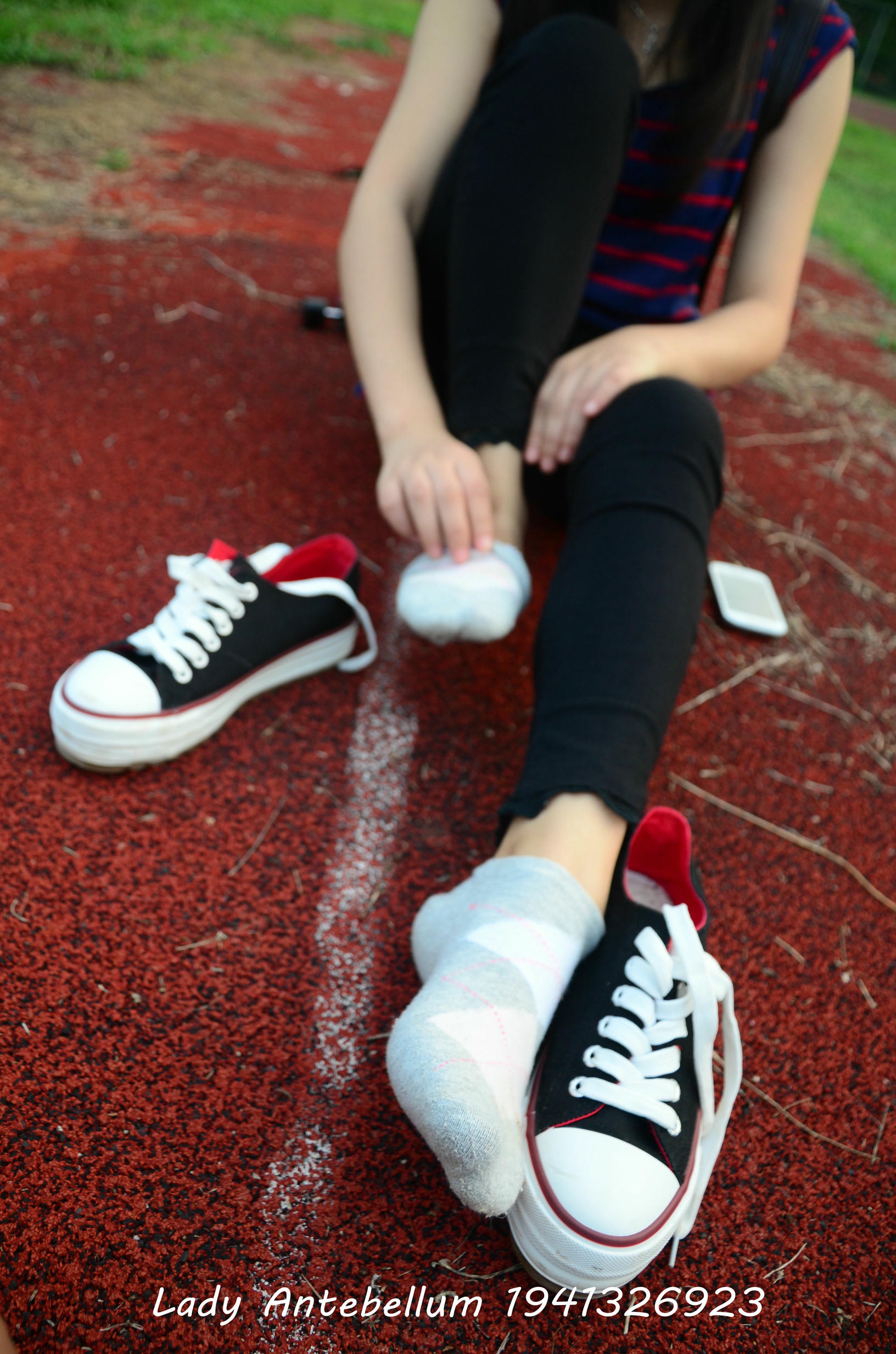 [战前女神] 恋足美腿棉袜女神级摄影套图 041 [92P-199MB]_第4集