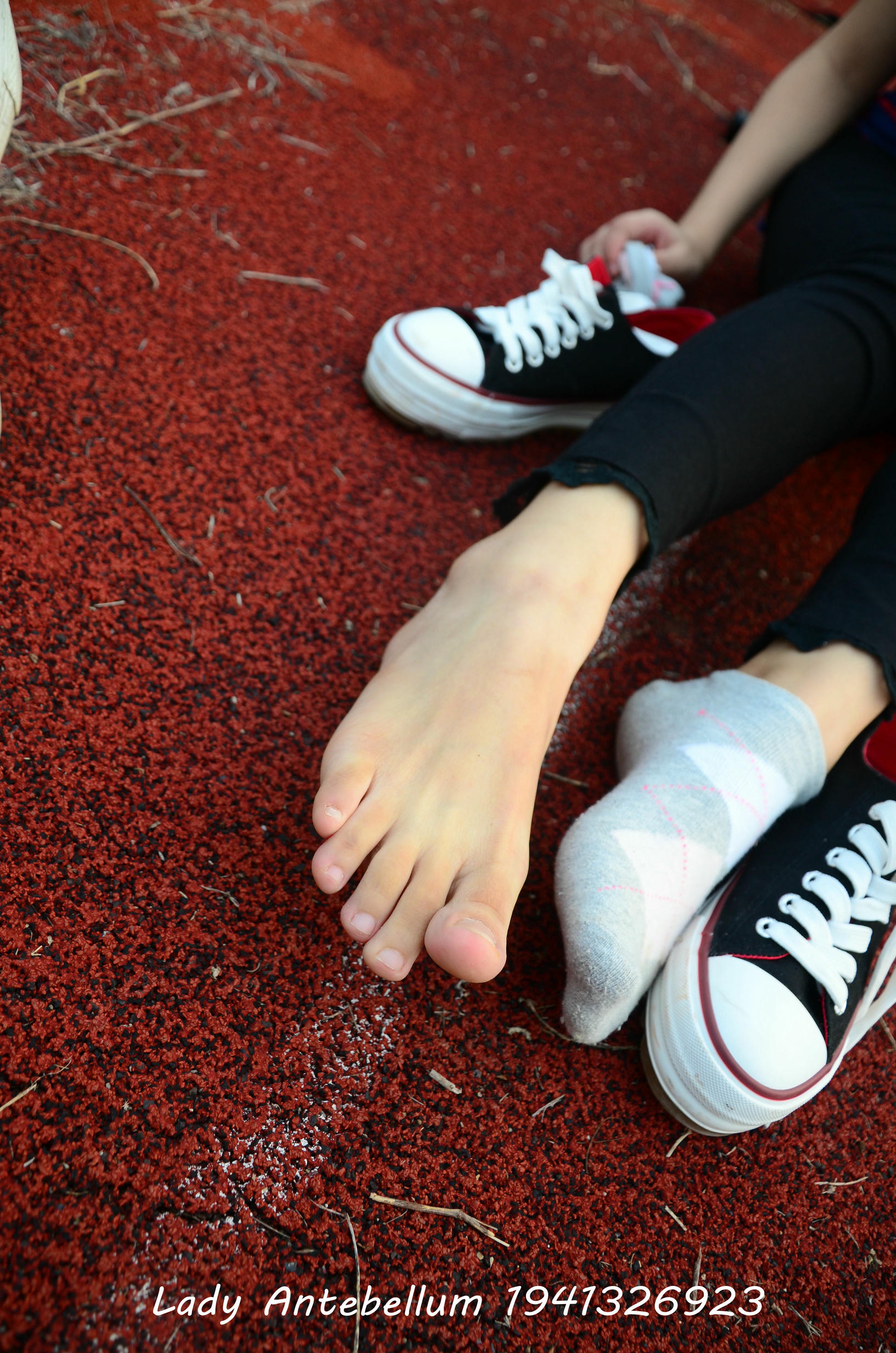 [战前女神] 恋足美腿棉袜女神级摄影套图 041 [92P-199MB]_第4集