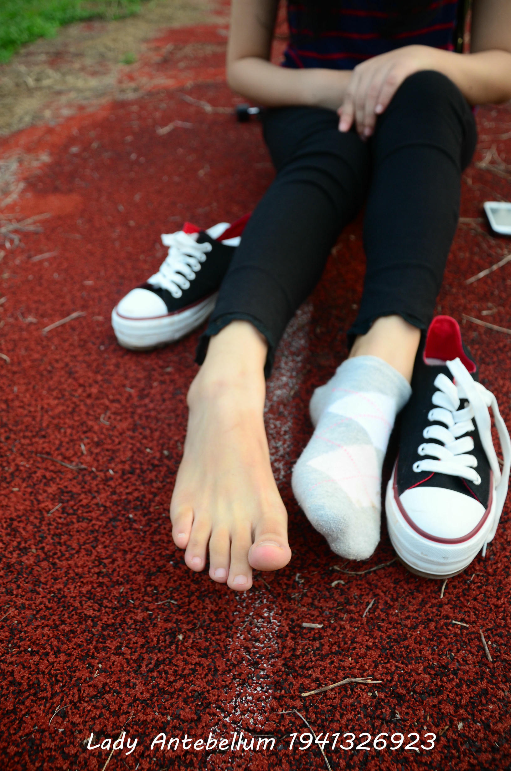 [战前女神] 恋足美腿棉袜女神级摄影套图 041 [92P-199MB]_第4集