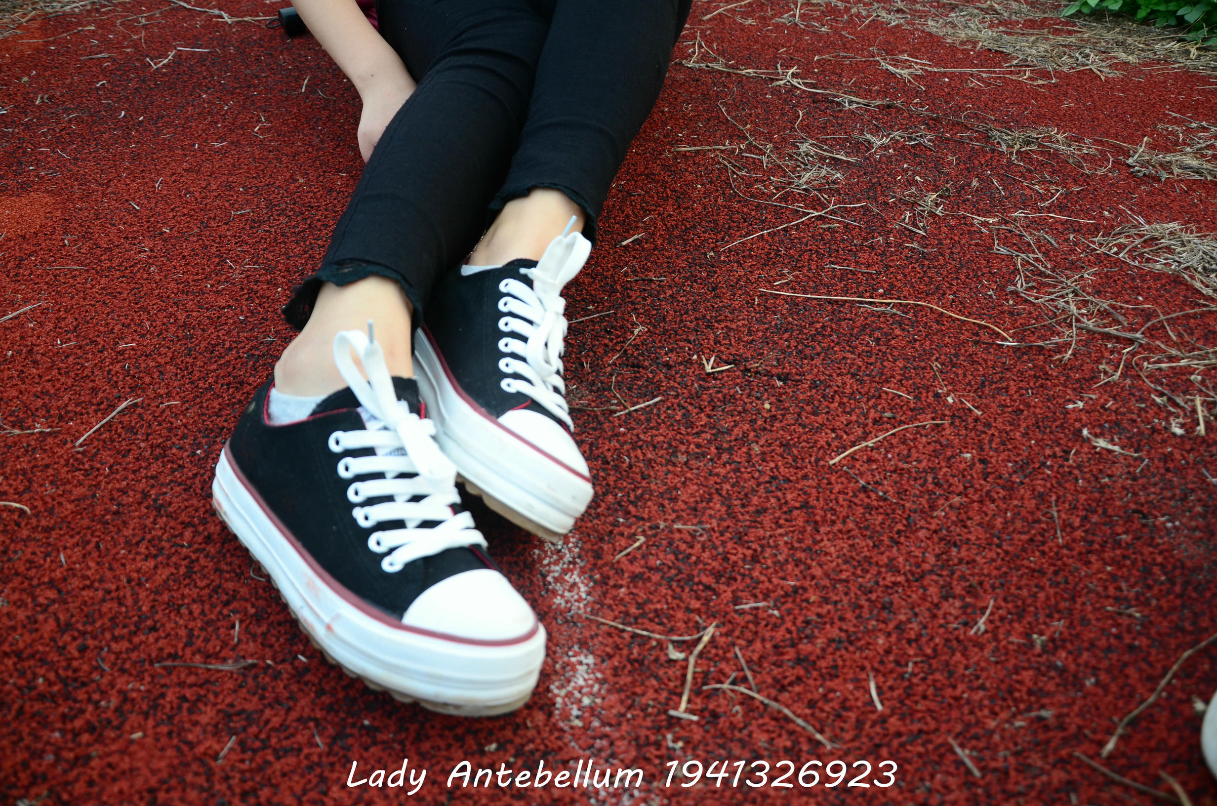 [战前女神] 恋足美腿棉袜女神级摄影套图 041 [92P-199MB]_第1集