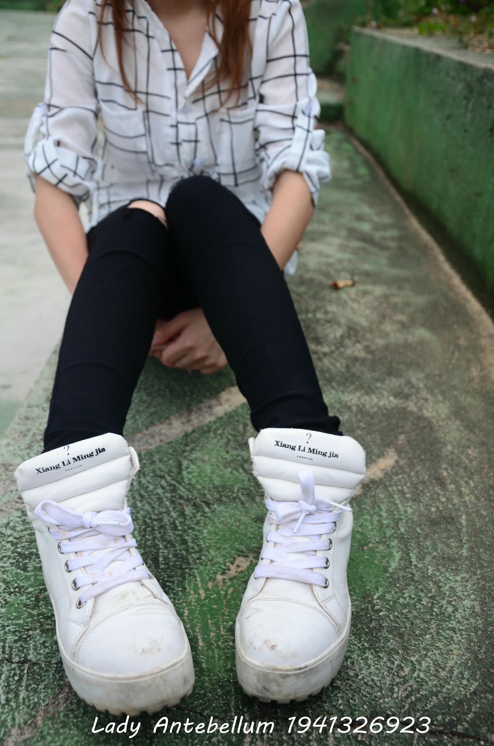 [战前女神] 恋足美腿棉袜女神级摄影套图 042 [100P-168MB]_第1集