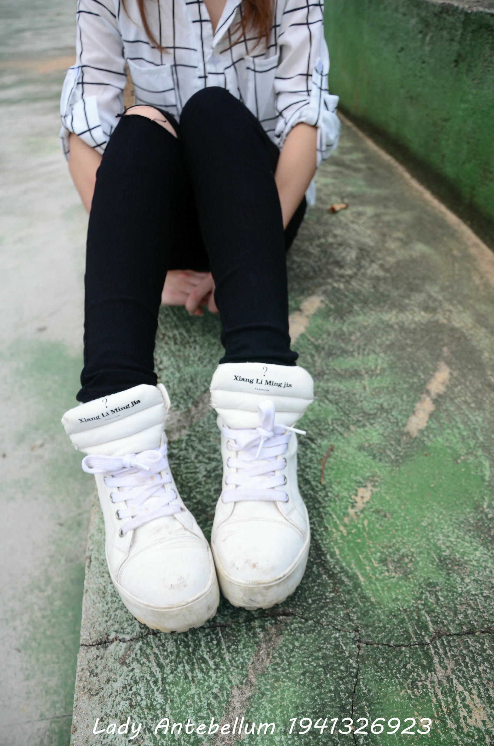 [战前女神] 恋足美腿棉袜女神级摄影套图 042 [100P-168MB]_第1集