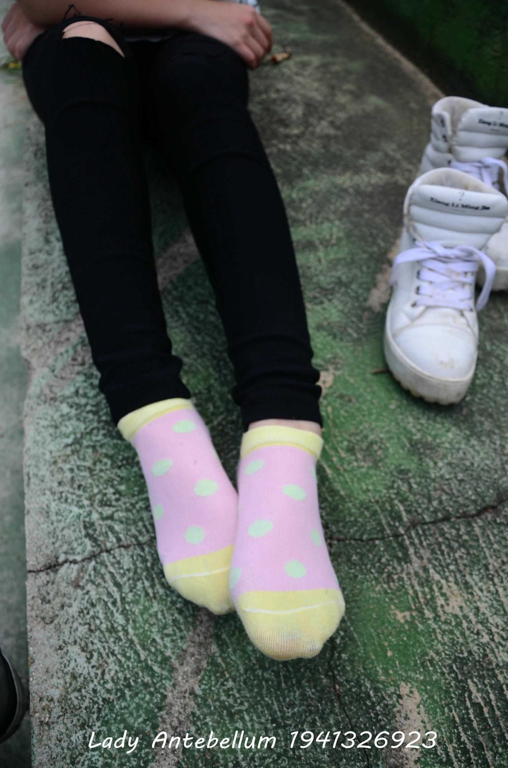 [战前女神] 恋足美腿棉袜女神级摄影套图 042 [100P-168MB]_第3集