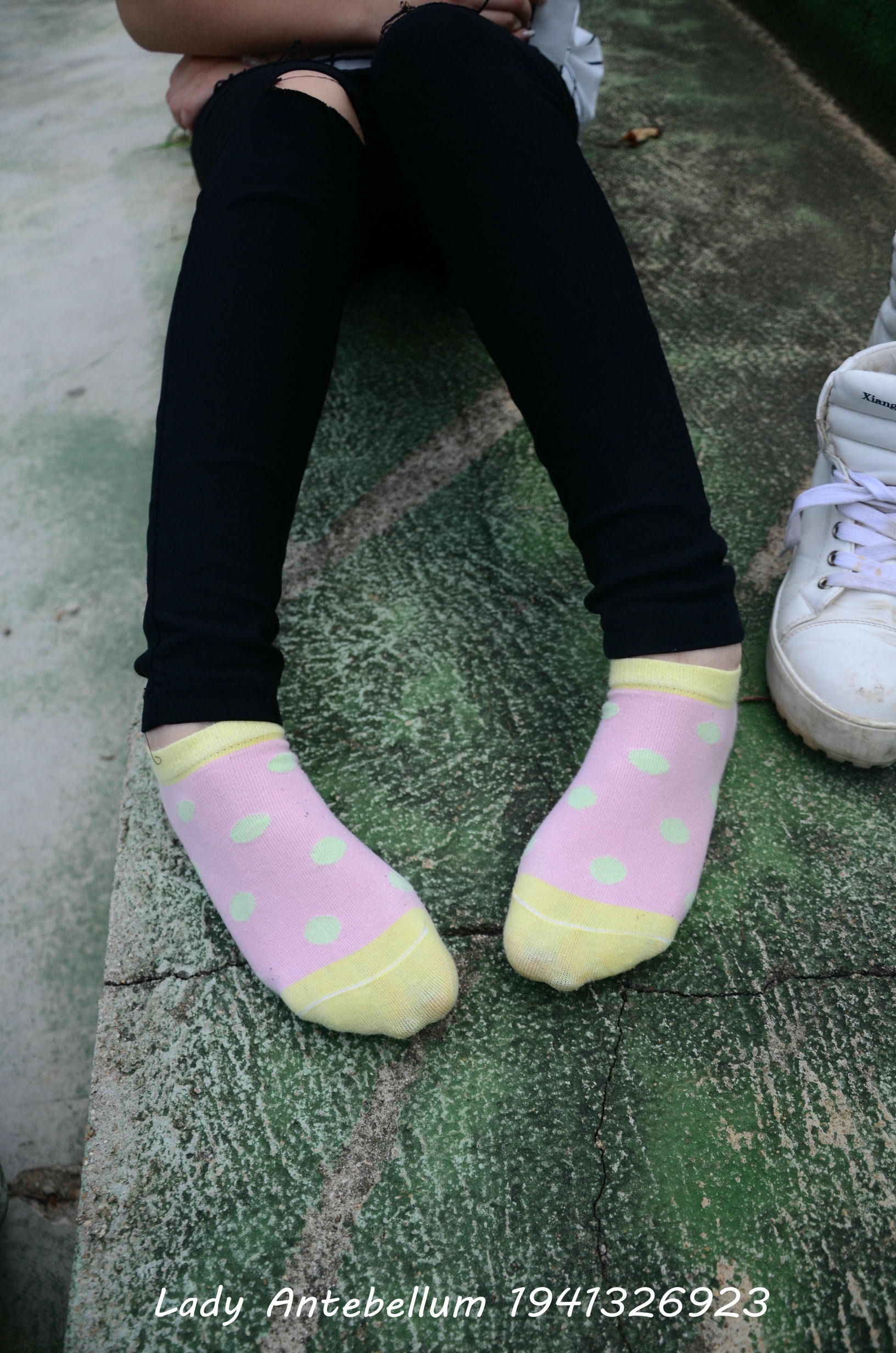 [战前女神] 恋足美腿棉袜女神级摄影套图 042 [100P-168MB]_第3集