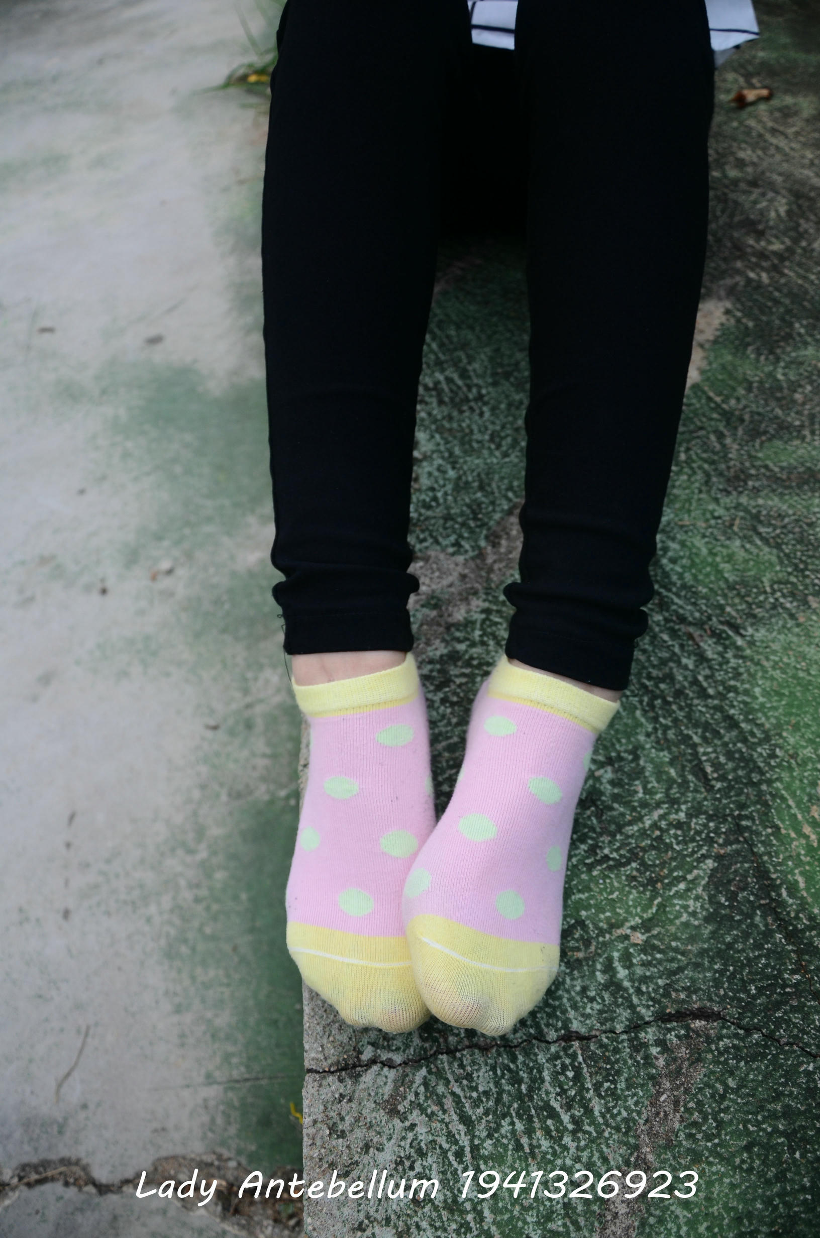 [战前女神] 恋足美腿棉袜女神级摄影套图 042 [100P-168MB]_第4集