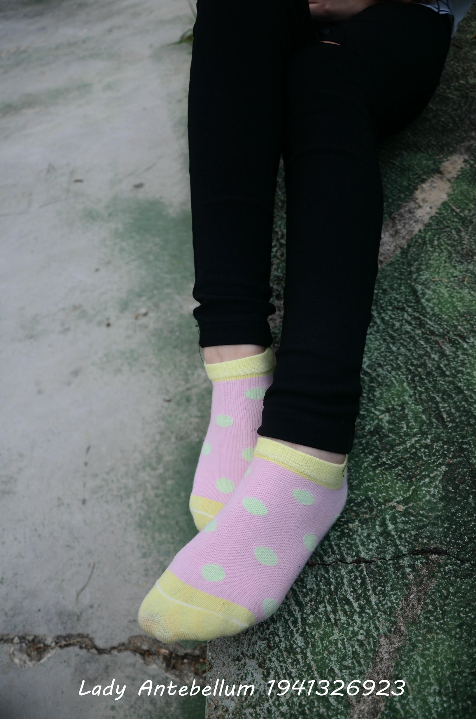 [战前女神] 恋足美腿棉袜女神级摄影套图 042 [100P-168MB]_第4集