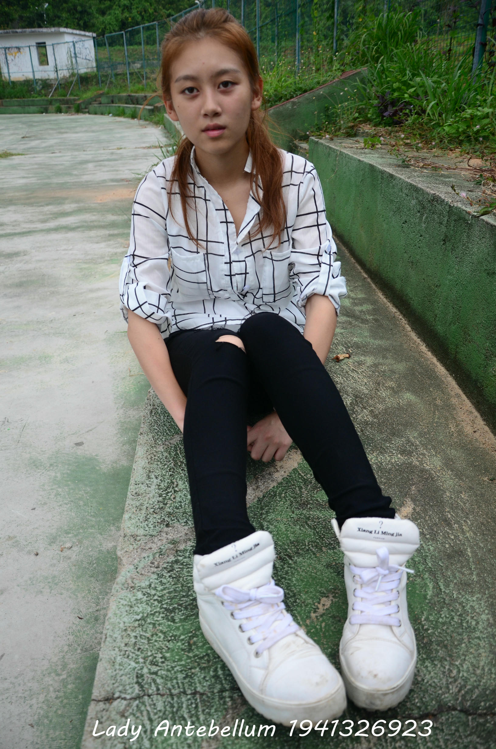 [战前女神] 恋足美腿棉袜女神级摄影套图 042 [100P-168MB]_第1集