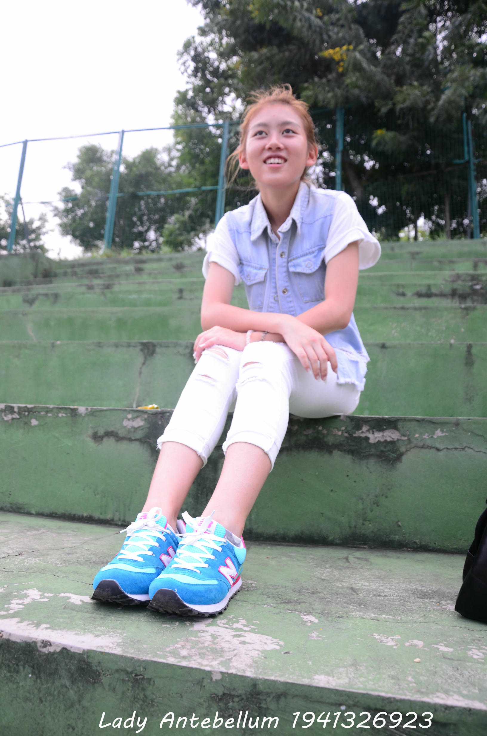 [战前女神] 恋足美腿棉袜女神级摄影套图 043 [103P-171MB]_第1集