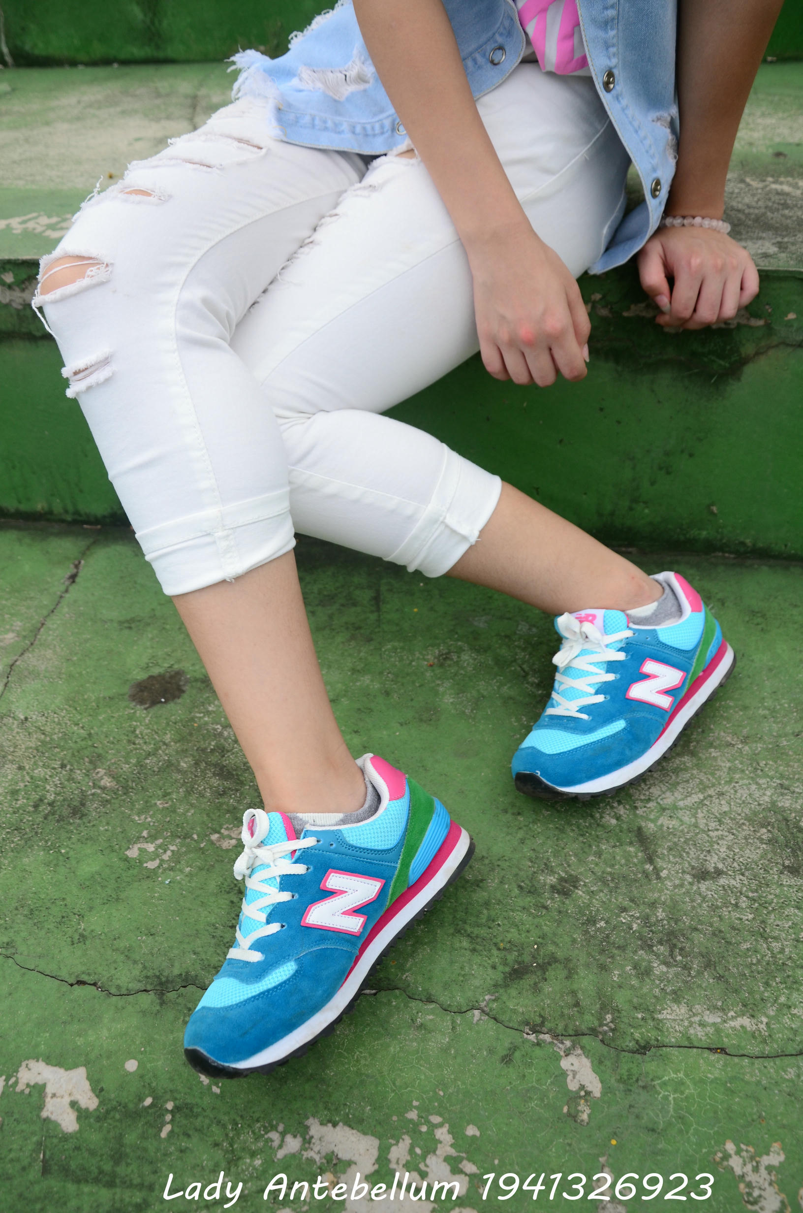 [战前女神] 恋足美腿棉袜女神级摄影套图 043 [103P-171MB]_第1集