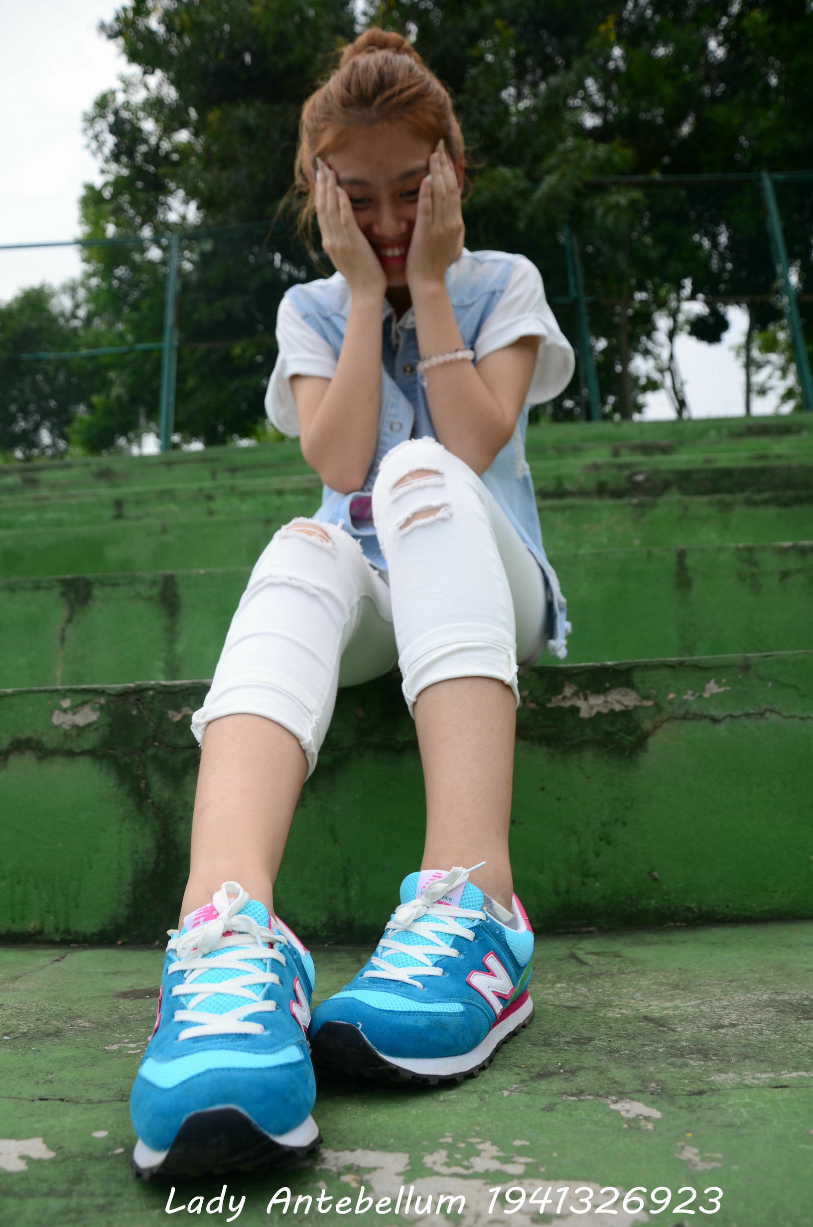 [战前女神] 恋足美腿棉袜女神级摄影套图 043 [103P-171MB]_第2集