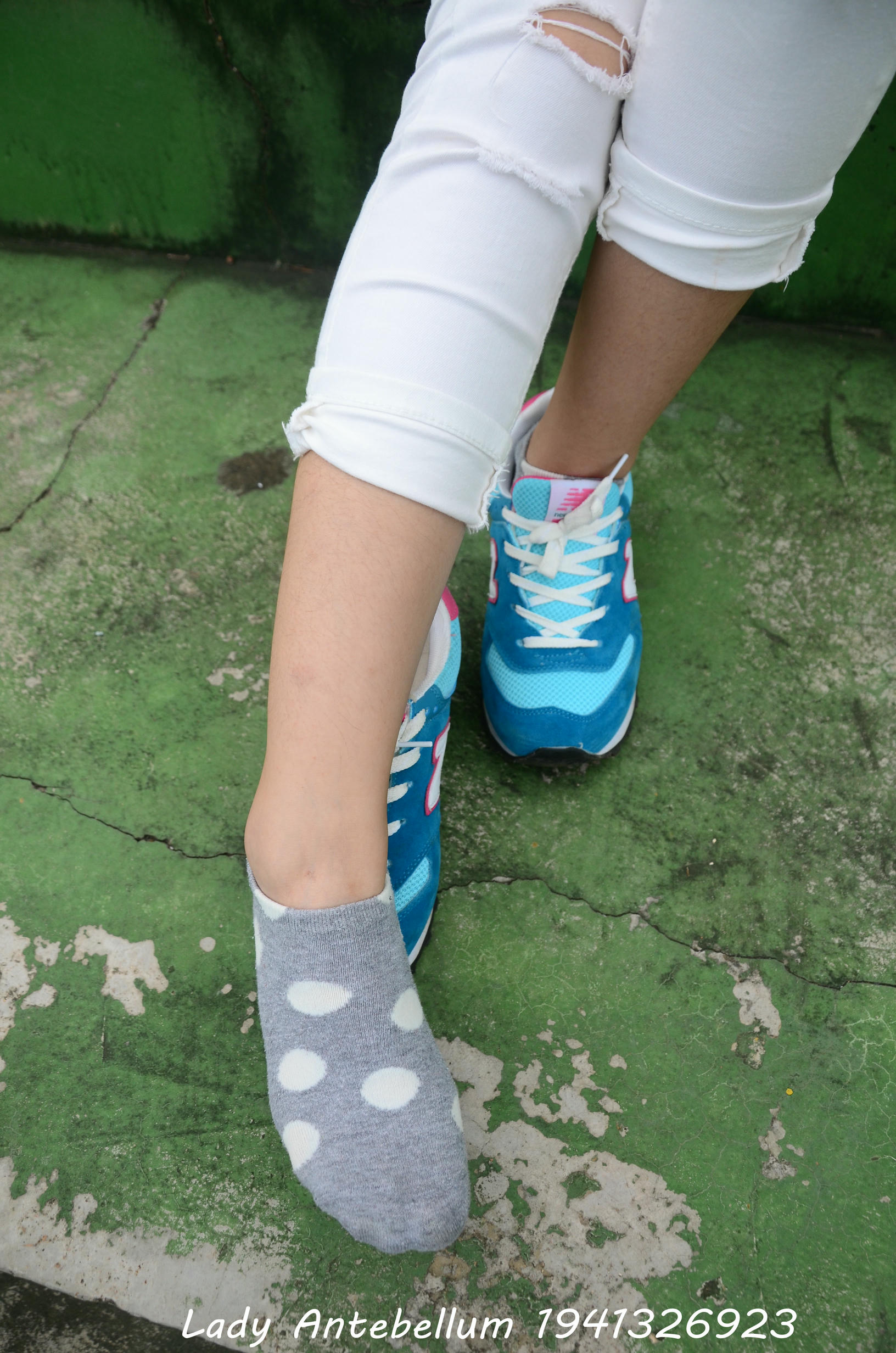 [战前女神] 恋足美腿棉袜女神级摄影套图 043 [103P-171MB]_第2集