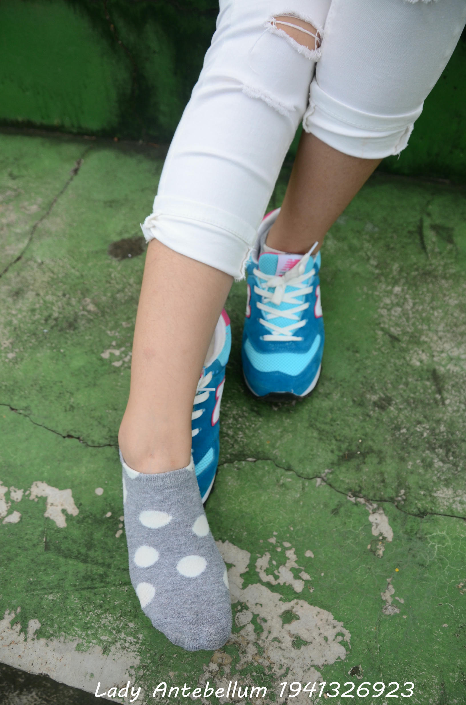 [战前女神] 恋足美腿棉袜女神级摄影套图 043 [103P-171MB]_第2集