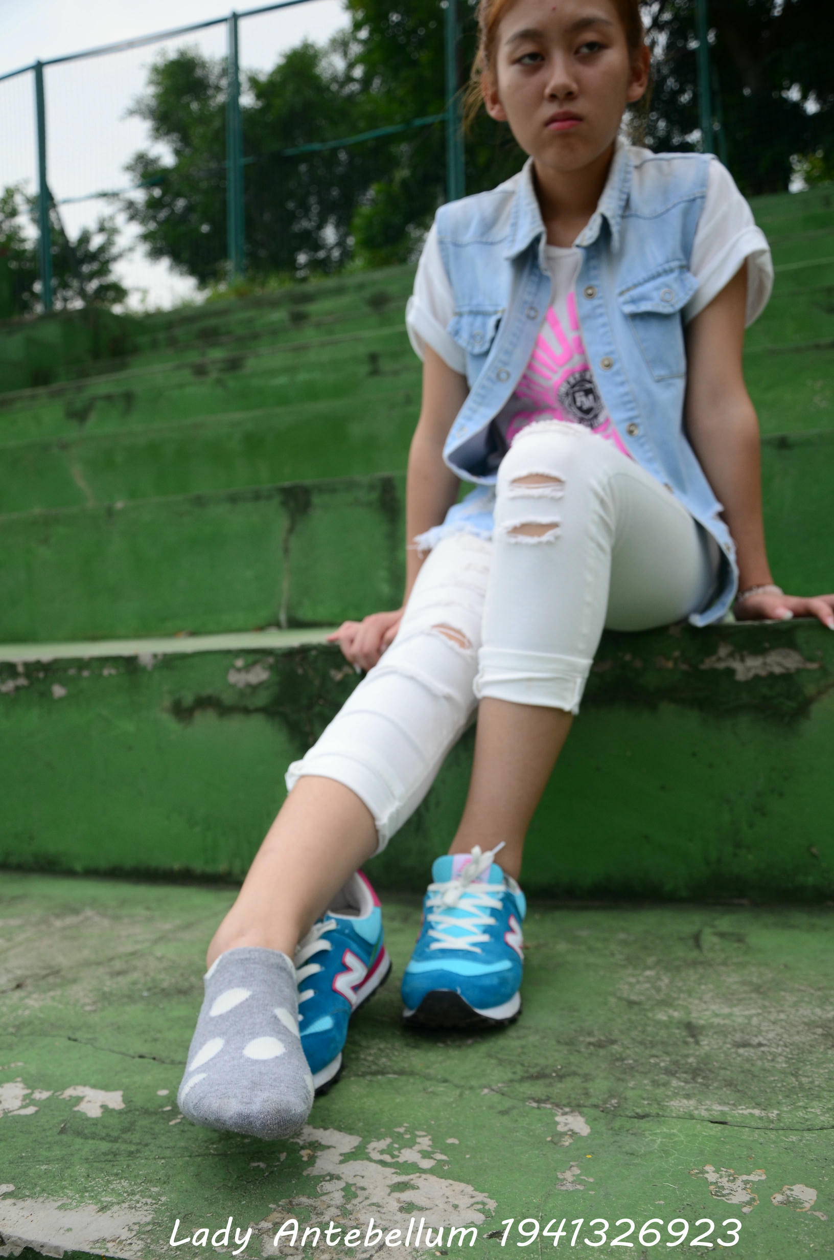 [战前女神] 恋足美腿棉袜女神级摄影套图 043 [103P-171MB]_第2集