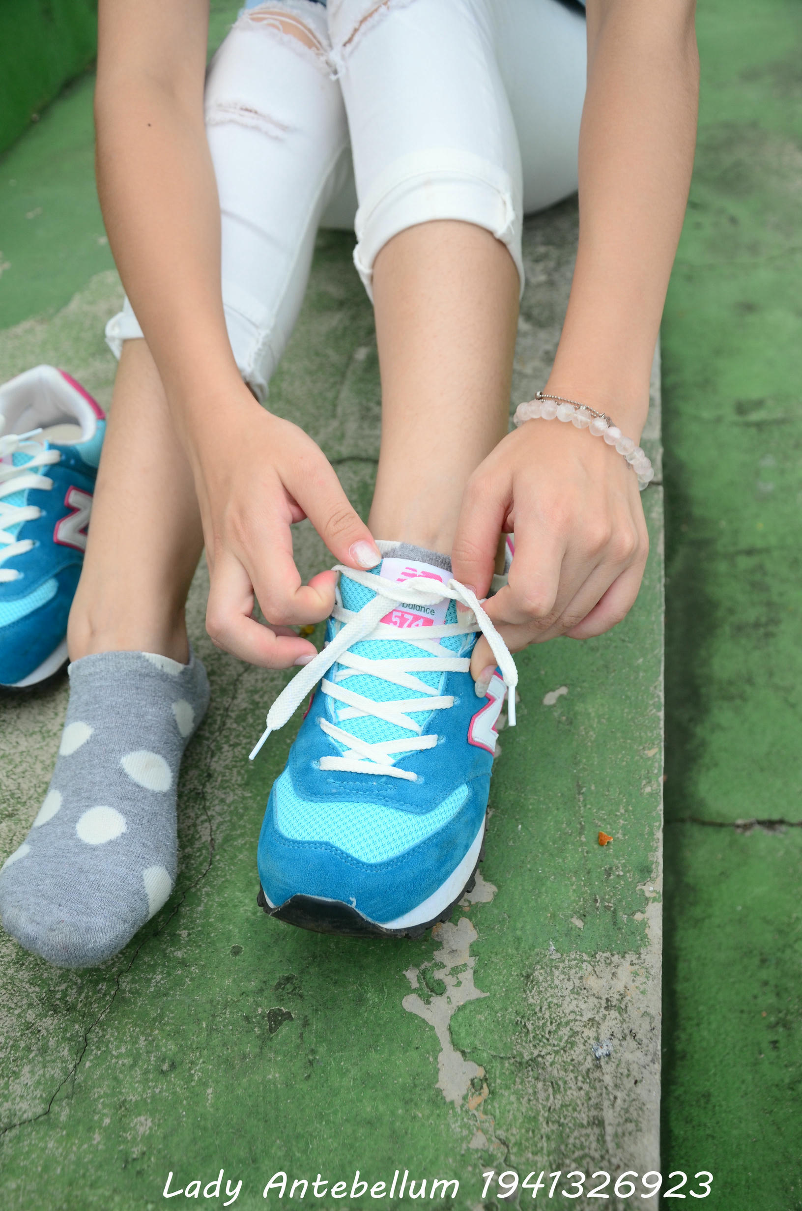 [战前女神] 恋足美腿棉袜女神级摄影套图 043 [103P-171MB]_第3集