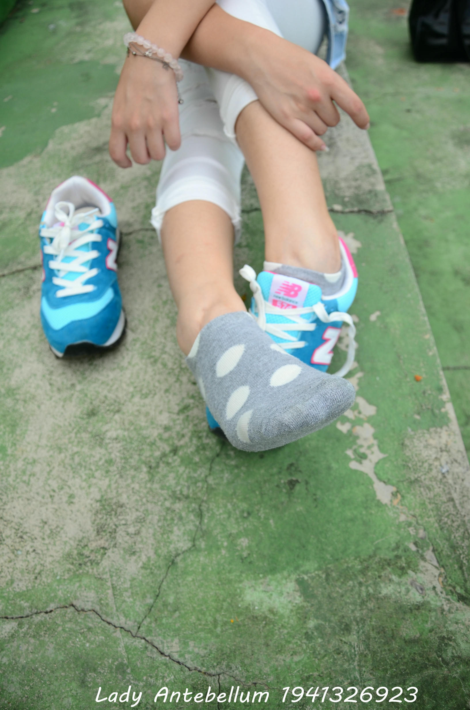 [战前女神] 恋足美腿棉袜女神级摄影套图 043 [103P-171MB]_第3集