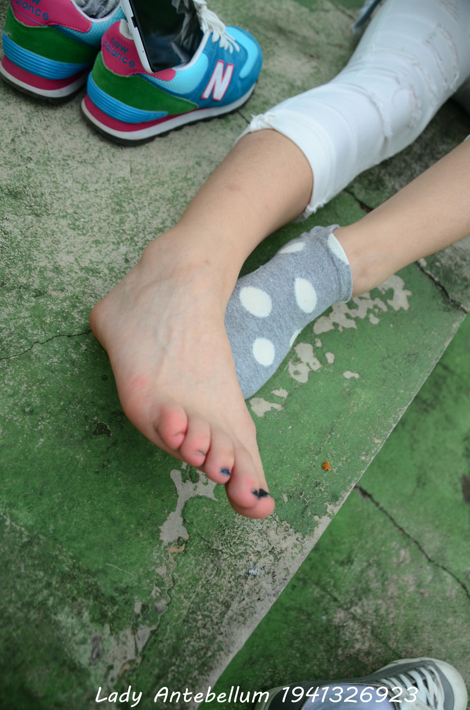 [战前女神] 恋足美腿棉袜女神级摄影套图 043 [103P-171MB]_第5集