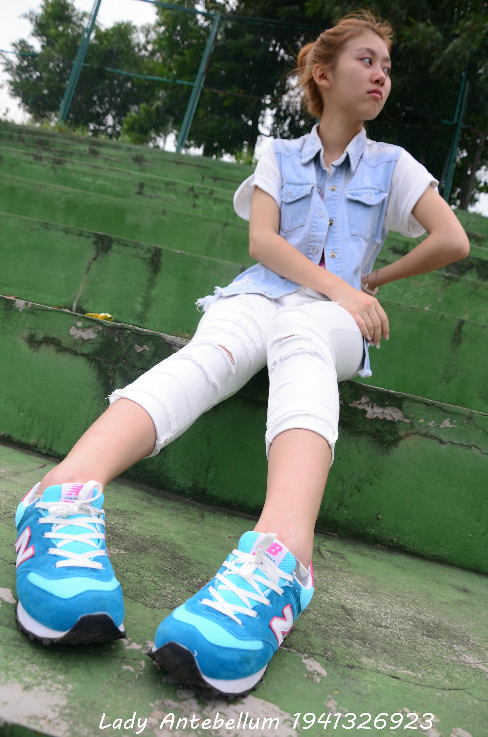 [战前女神] 恋足美腿棉袜女神级摄影套图 043 [103P-171MB]_第1集