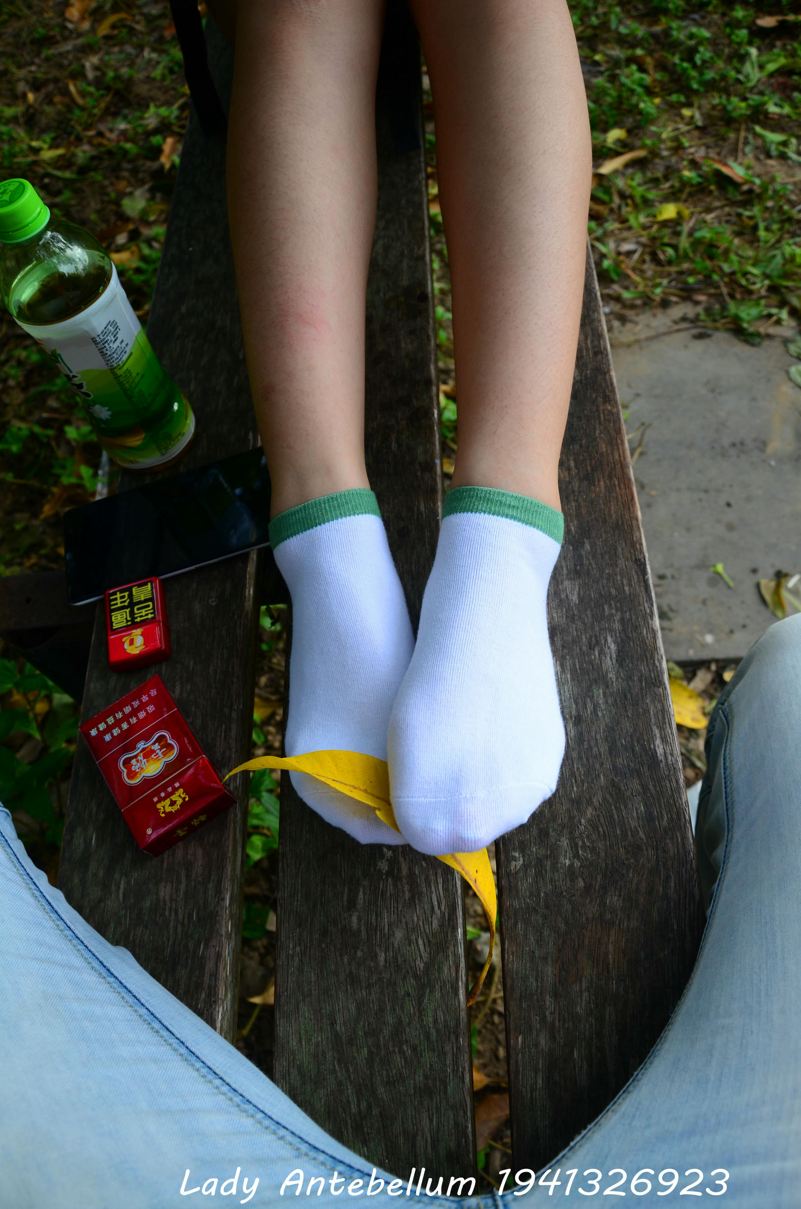 [战前女神] 恋足美腿棉袜女神级摄影套图 044 [89P-245MB]_第3集