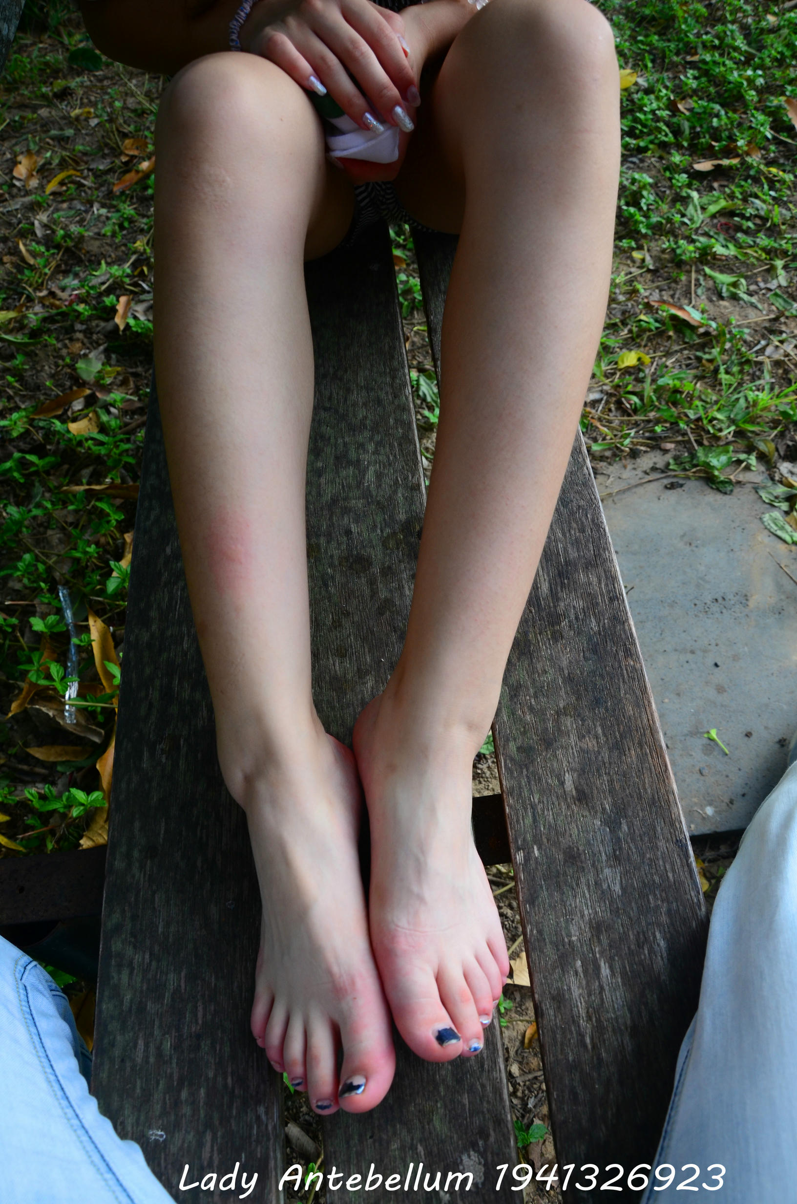 [战前女神] 恋足美腿棉袜女神级摄影套图 044 [89P-245MB]_第1集