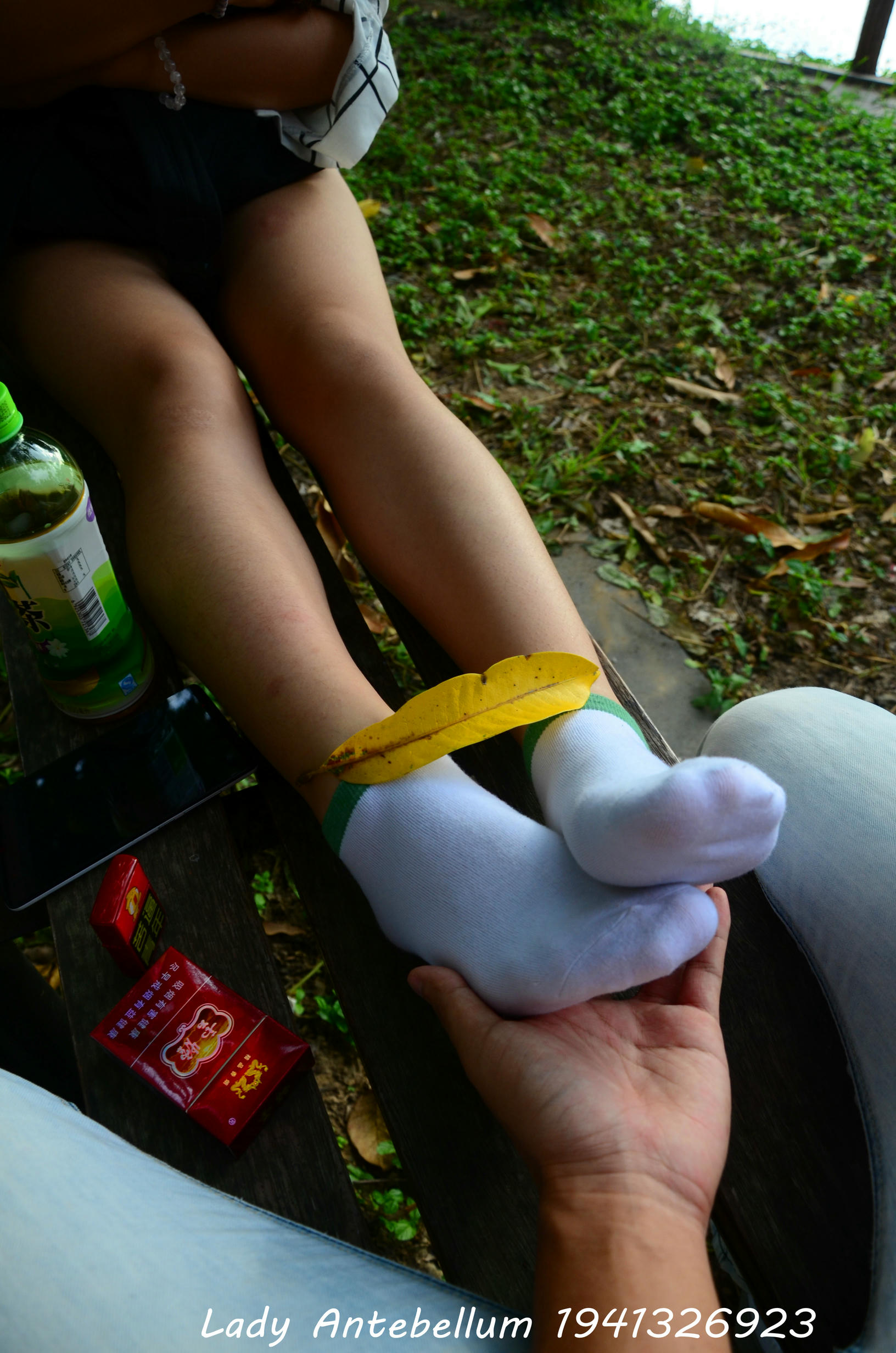 [战前女神] 恋足美腿棉袜女神级摄影套图 044 [89P-245MB]_第4集