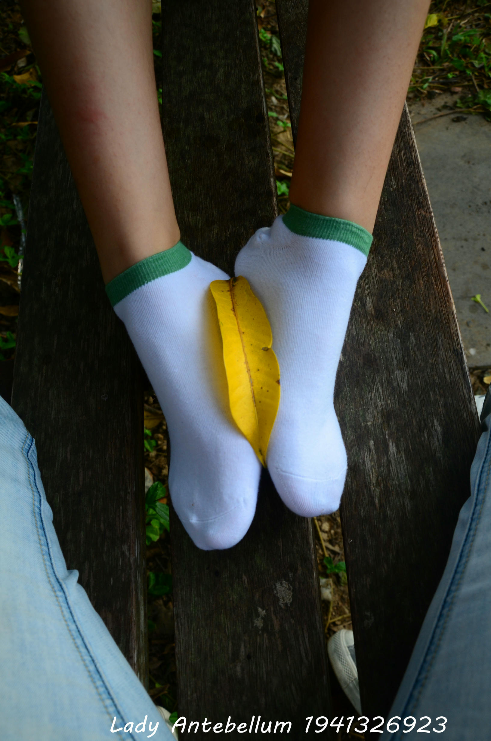 [战前女神] 恋足美腿棉袜女神级摄影套图 044 [89P-245MB]_第4集