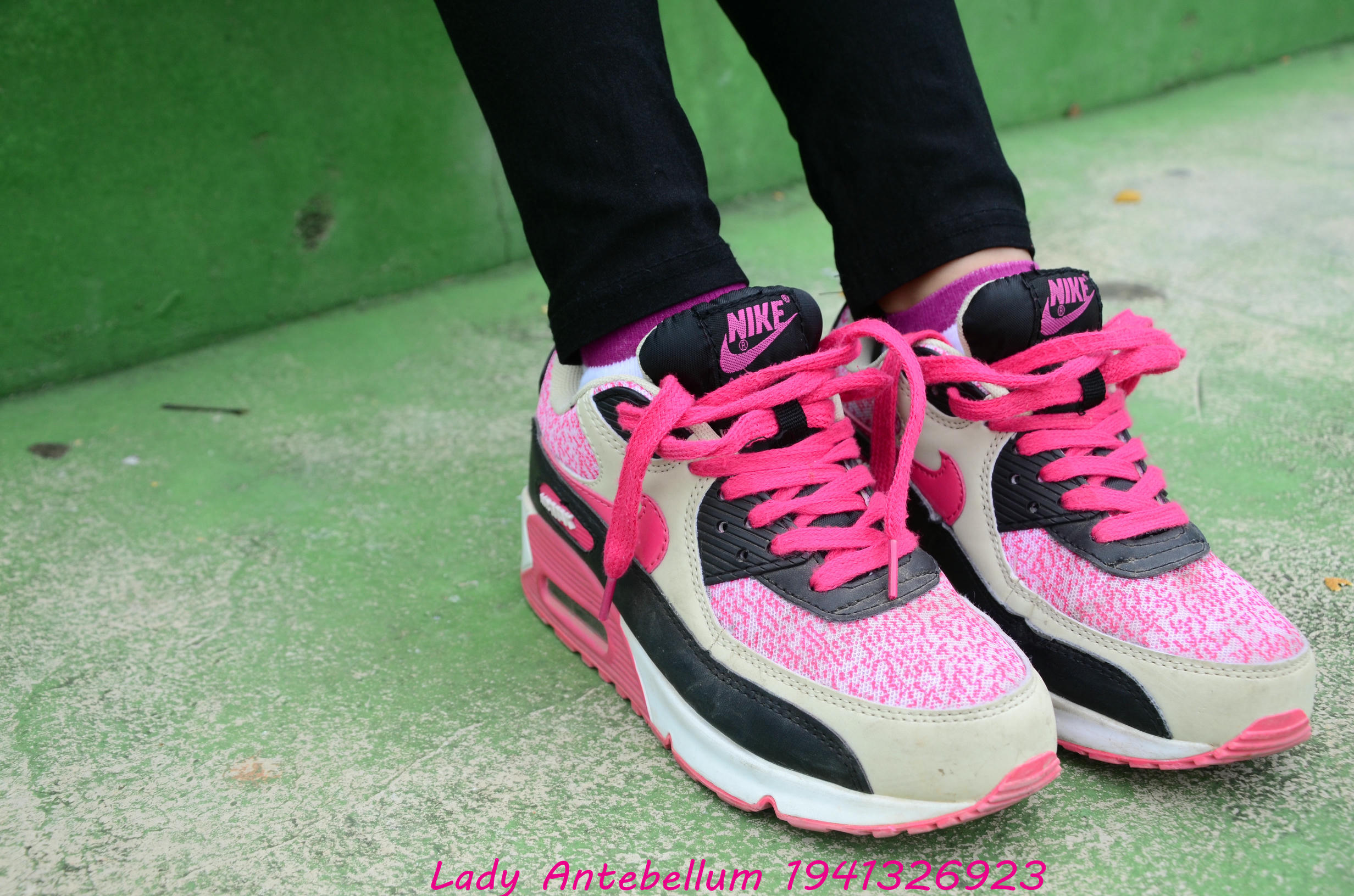 [战前女神] 恋足美腿棉袜女神级摄影套图 045 [82P-153MB]_第1集