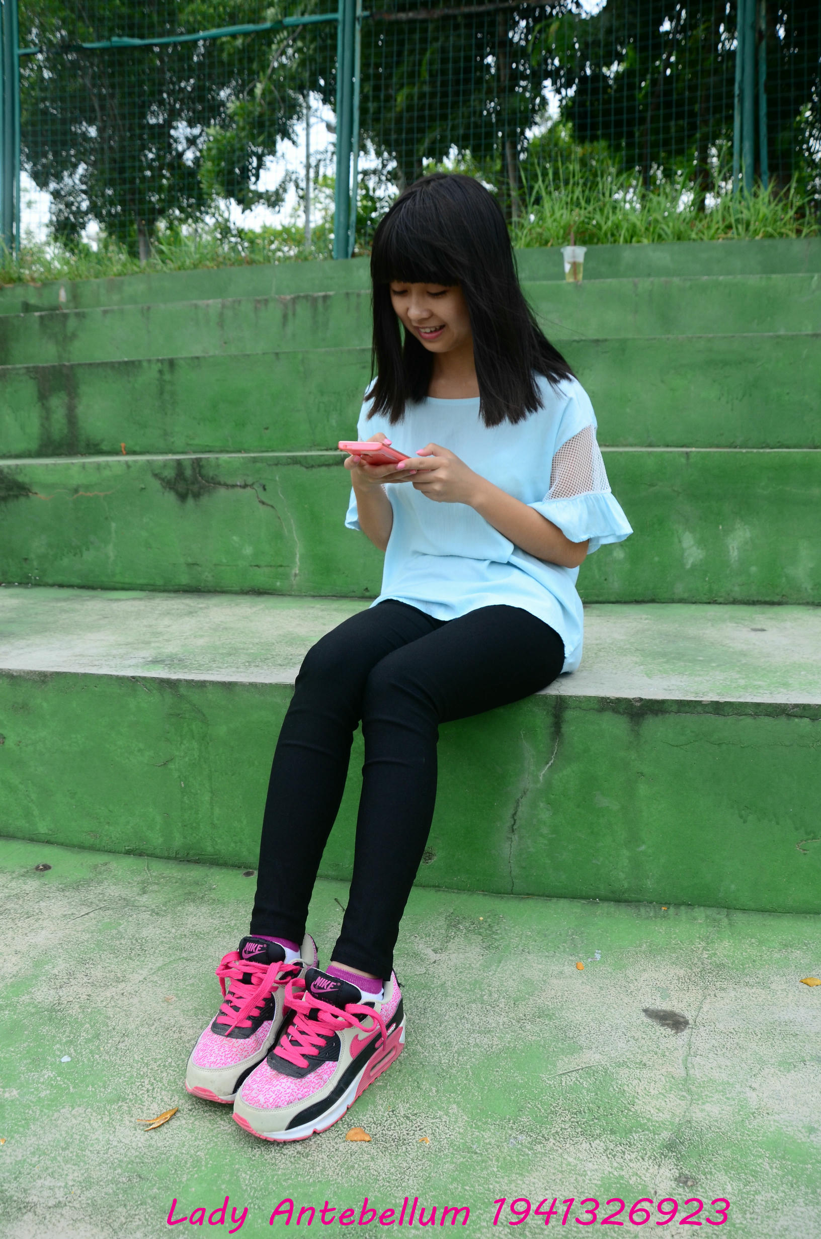 [战前女神] 恋足美腿棉袜女神级摄影套图 045 [82P-153MB]_第1集