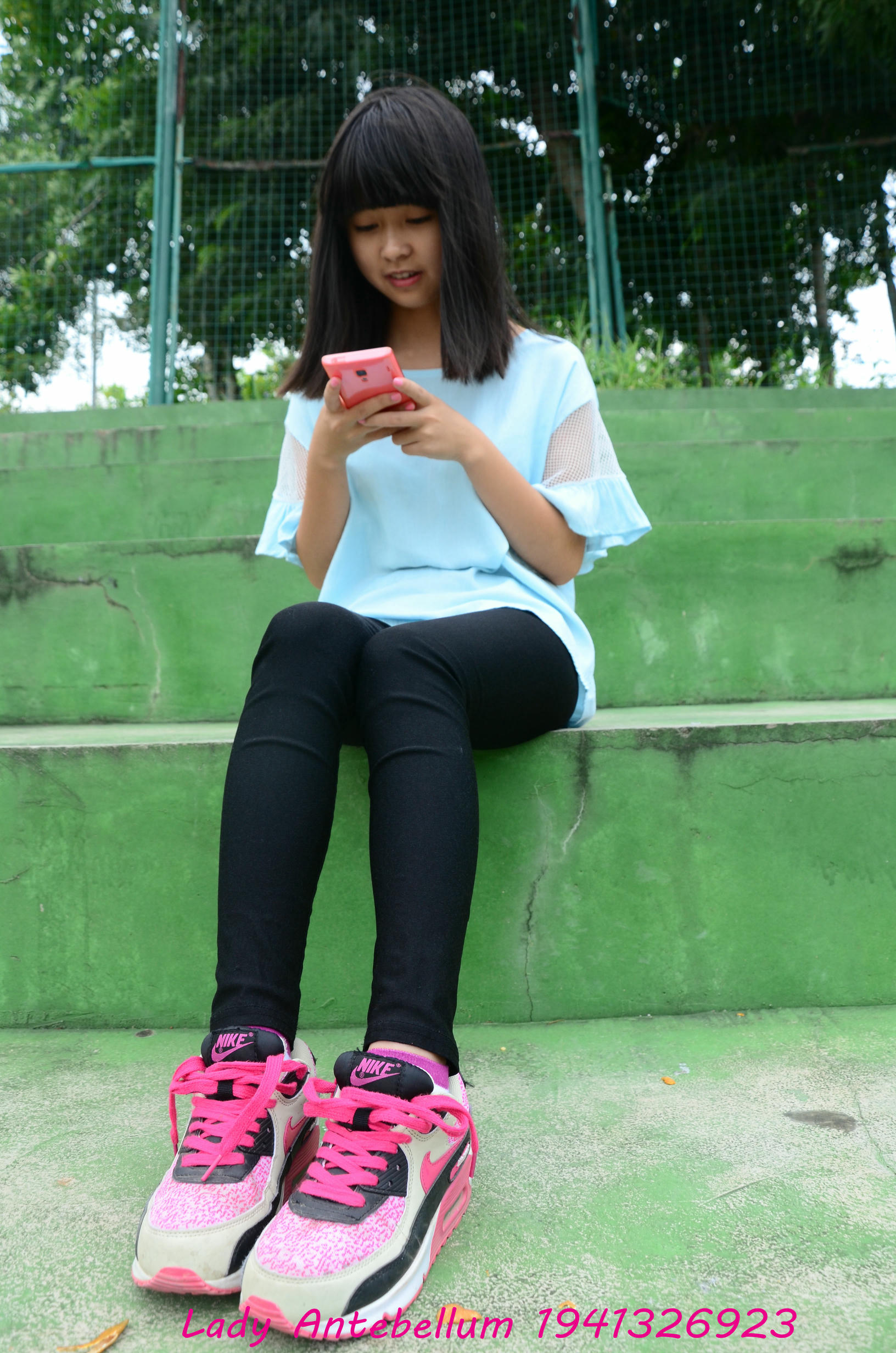 [战前女神] 恋足美腿棉袜女神级摄影套图 045 [82P-153MB]_第1集