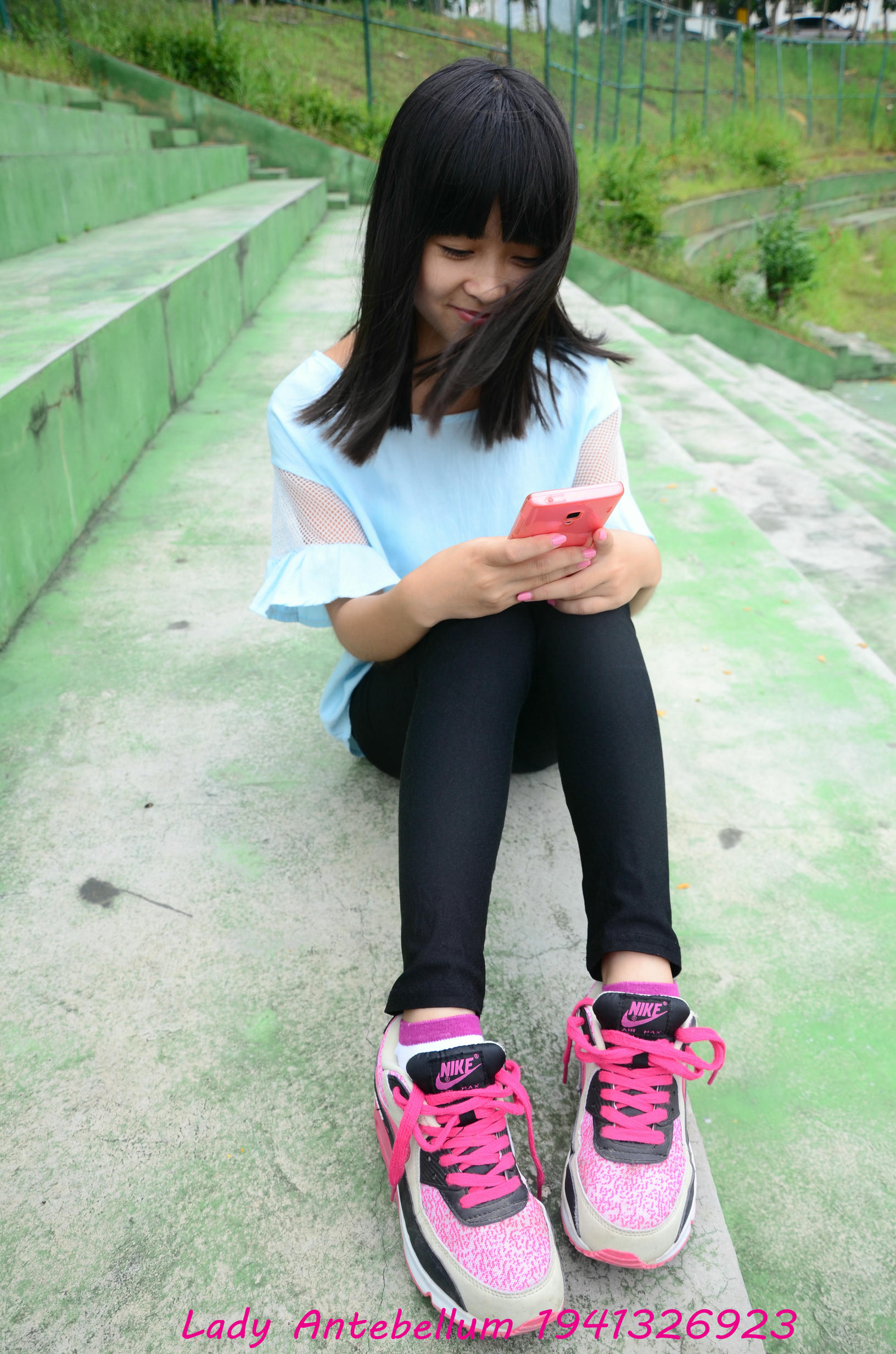 [战前女神] 恋足美腿棉袜女神级摄影套图 045 [82P-153MB]_第2集