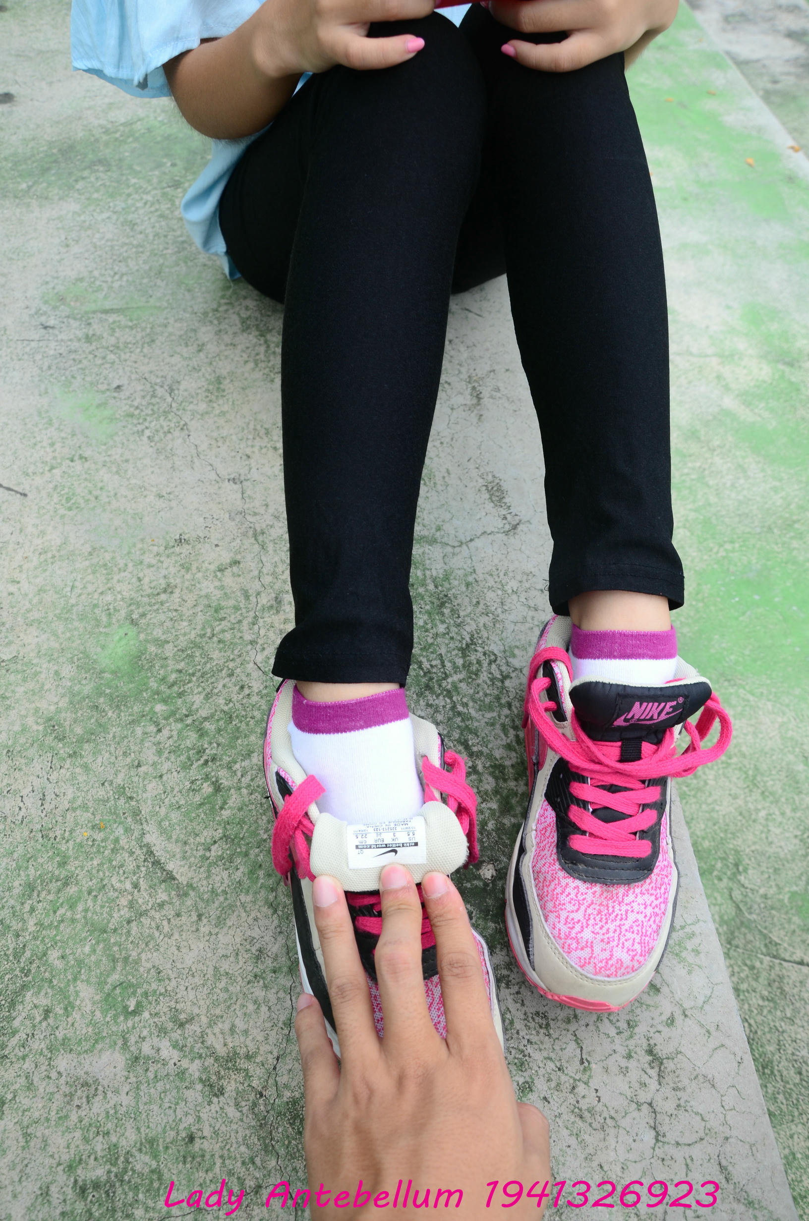 [战前女神] 恋足美腿棉袜女神级摄影套图 045 [82P-153MB]_第2集