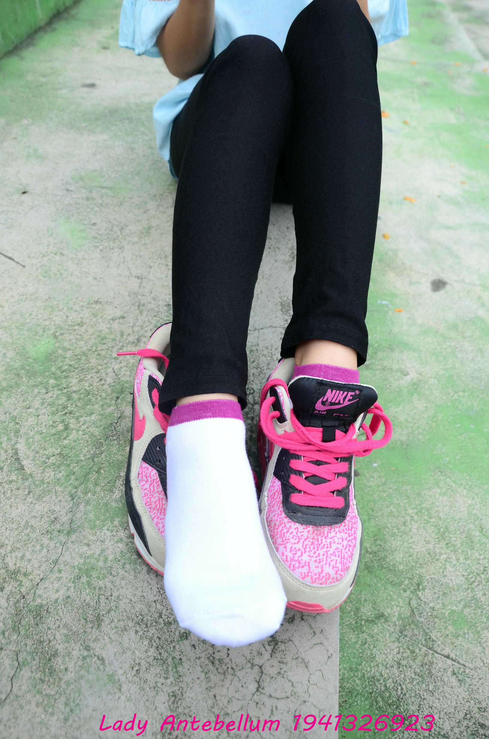 [战前女神] 恋足美腿棉袜女神级摄影套图 045 [82P-153MB]_第3集