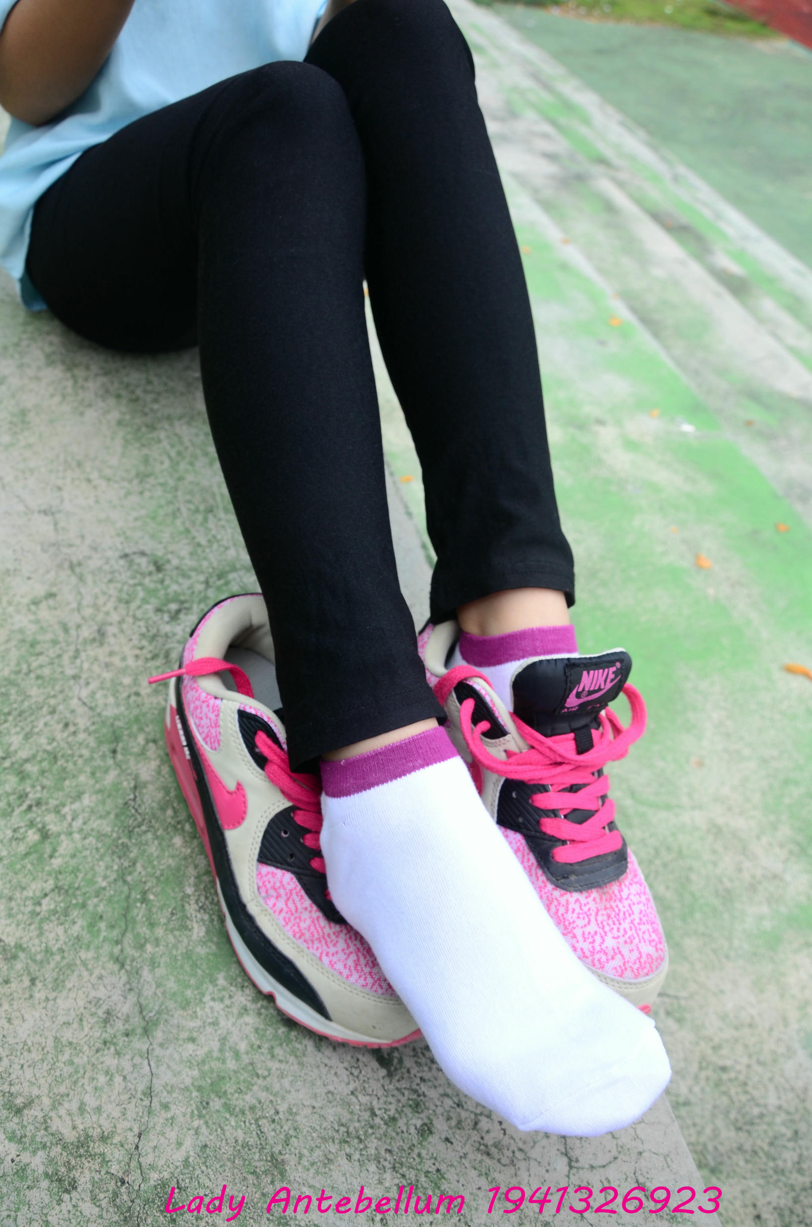 [战前女神] 恋足美腿棉袜女神级摄影套图 045 [82P-153MB]_第3集