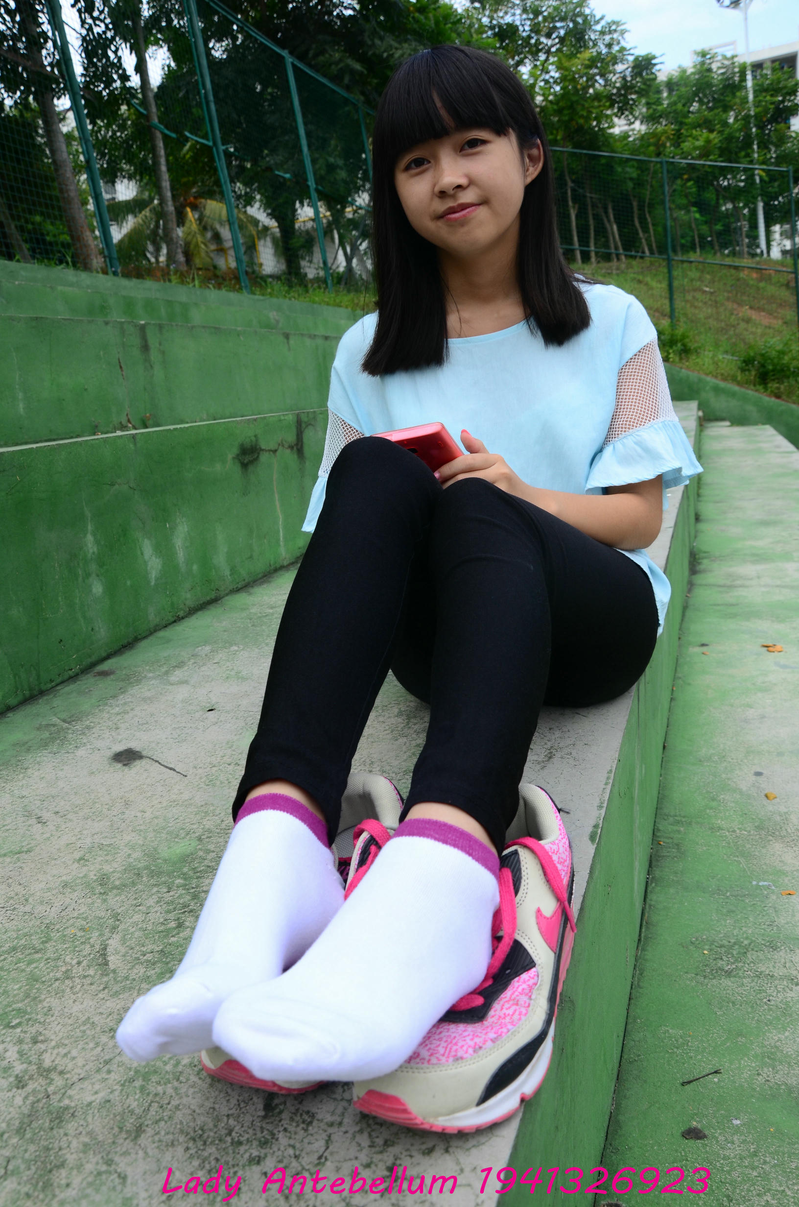 [战前女神] 恋足美腿棉袜女神级摄影套图 045 [82P-153MB]_第3集