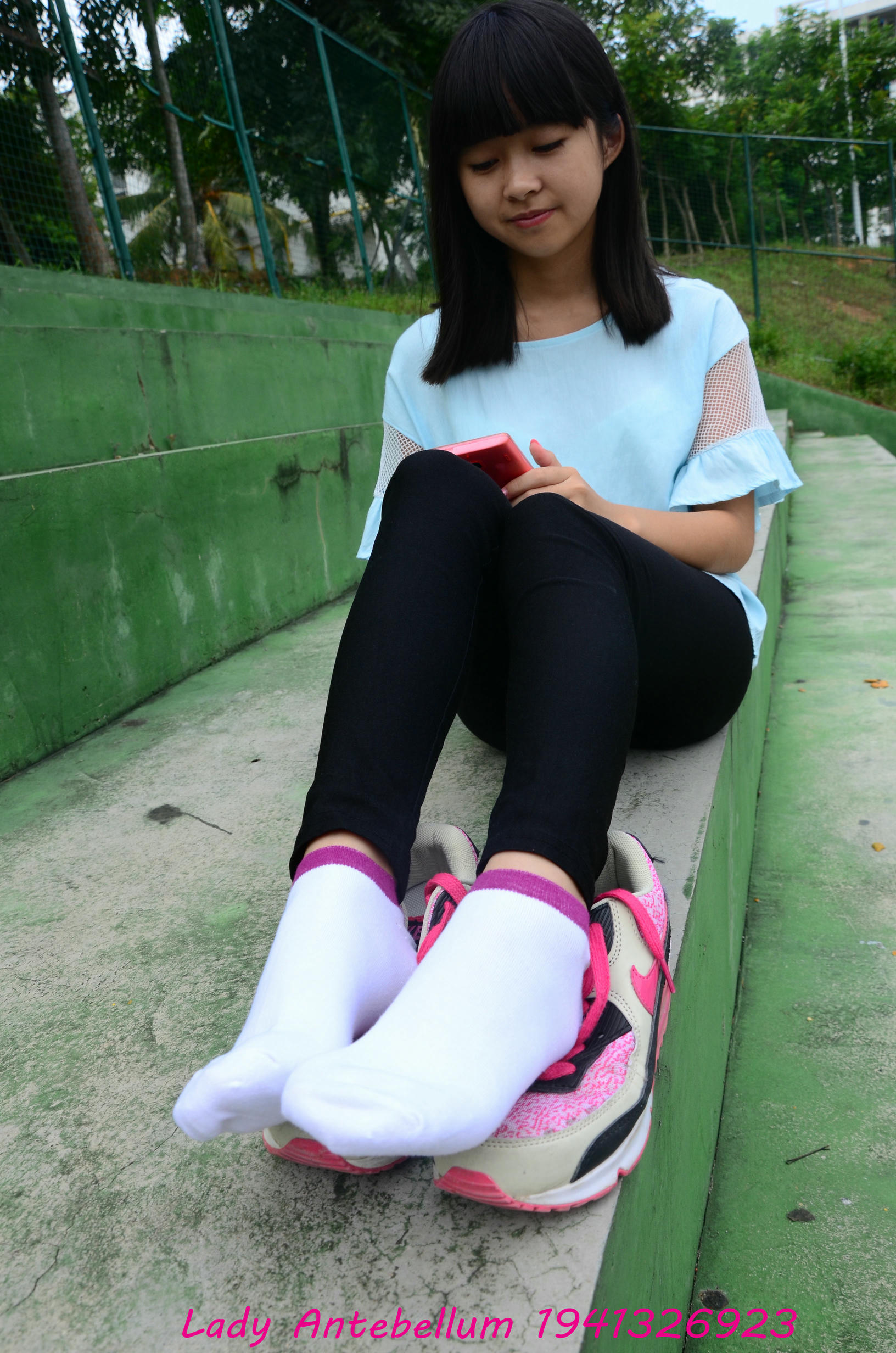 [战前女神] 恋足美腿棉袜女神级摄影套图 045 [82P-153MB]_第4集