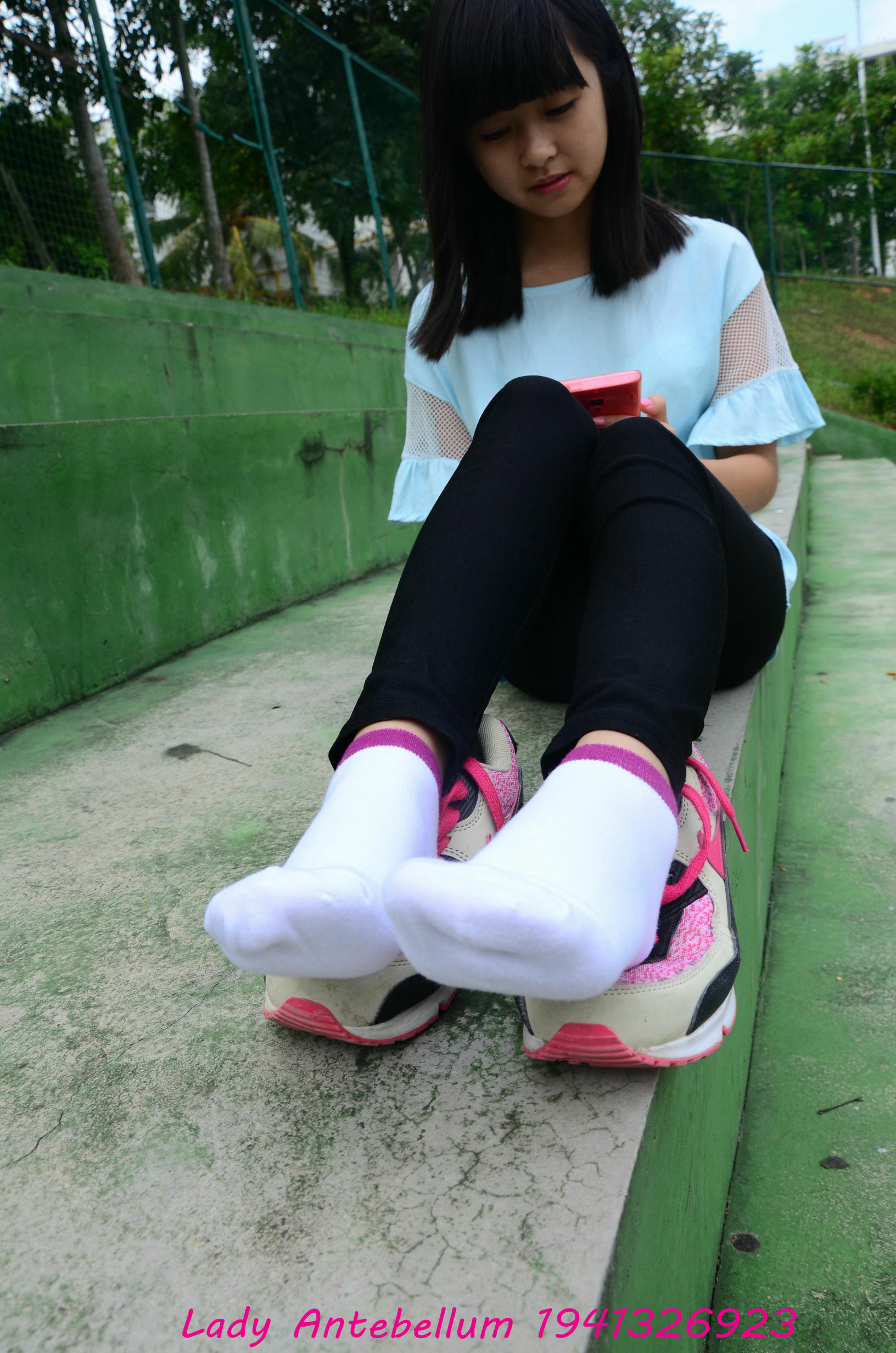 [战前女神] 恋足美腿棉袜女神级摄影套图 045 [82P-153MB]_第4集