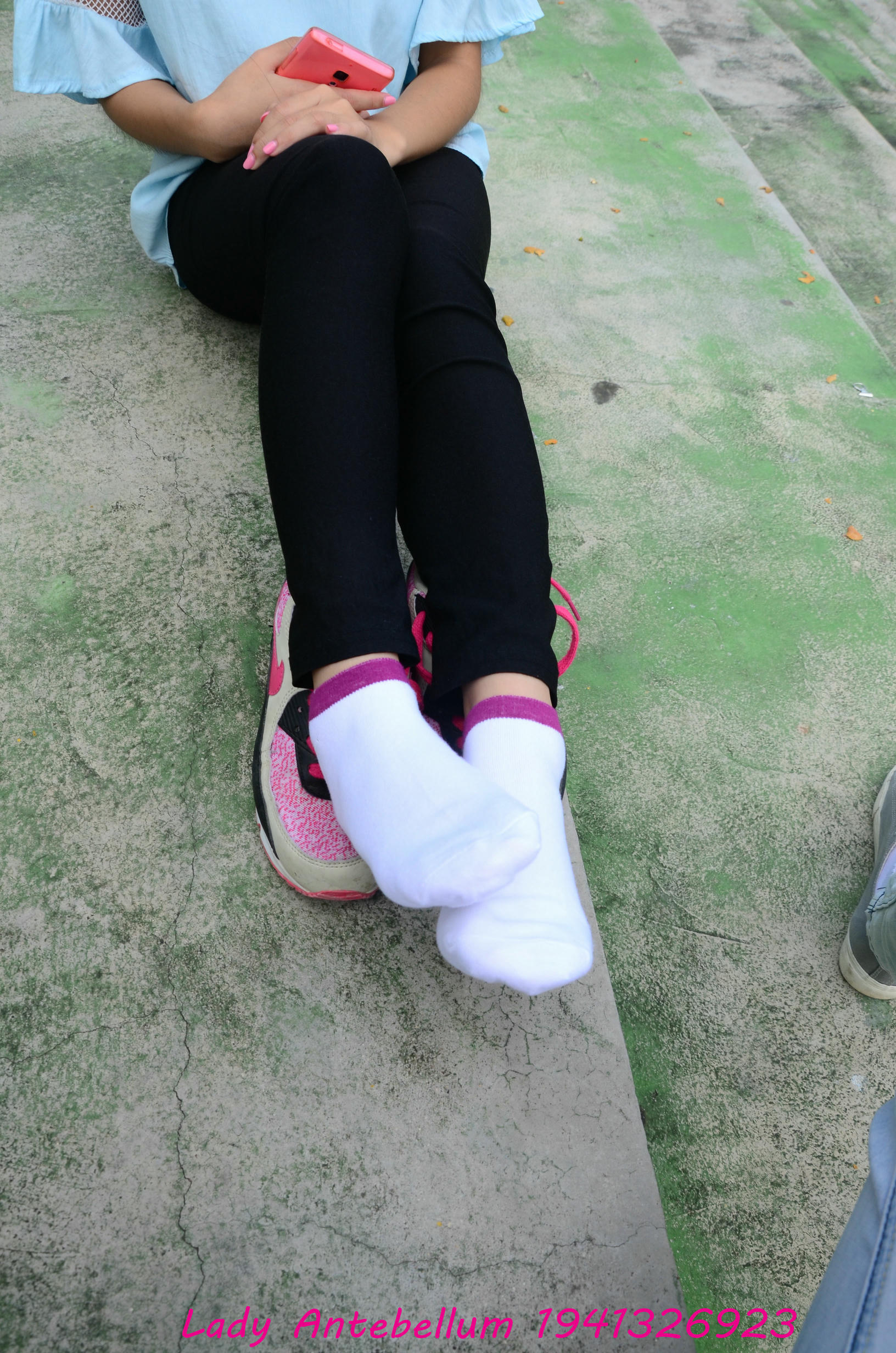 [战前女神] 恋足美腿棉袜女神级摄影套图 045 [82P-153MB]_第4集