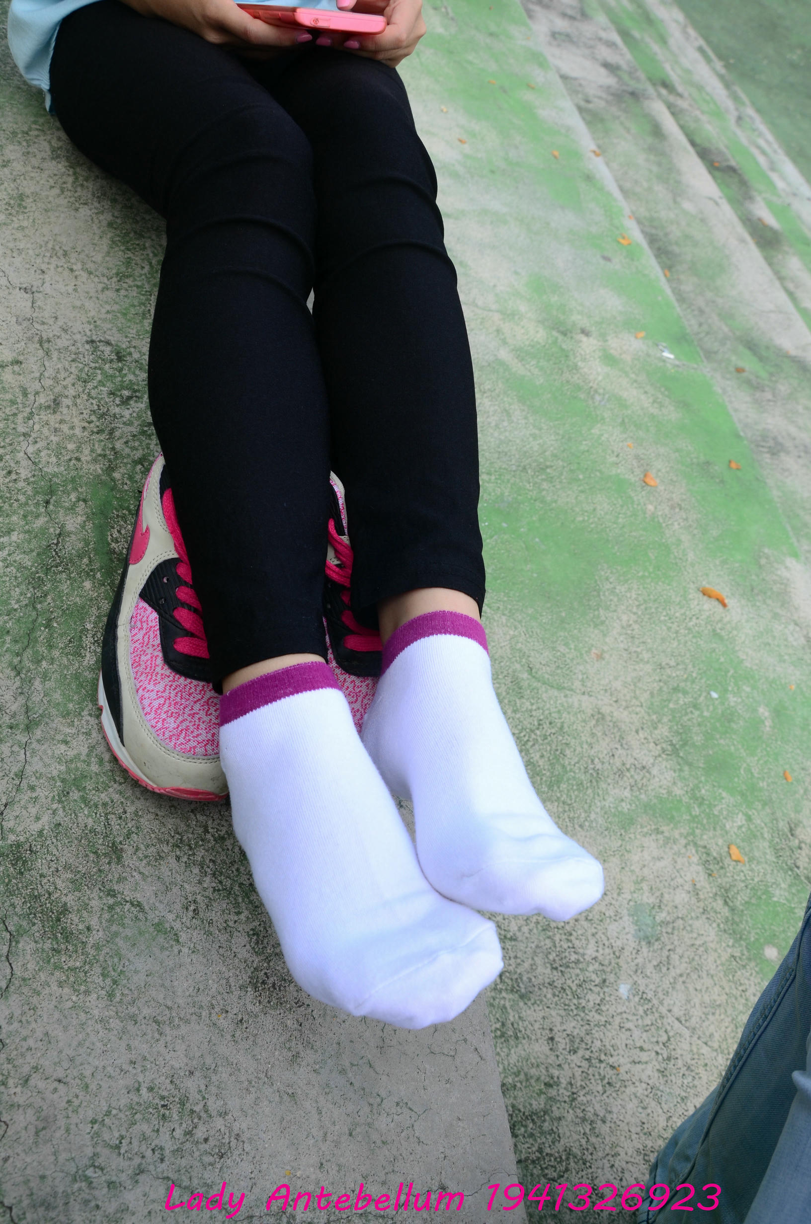 [战前女神] 恋足美腿棉袜女神级摄影套图 045 [82P-153MB]_第4集