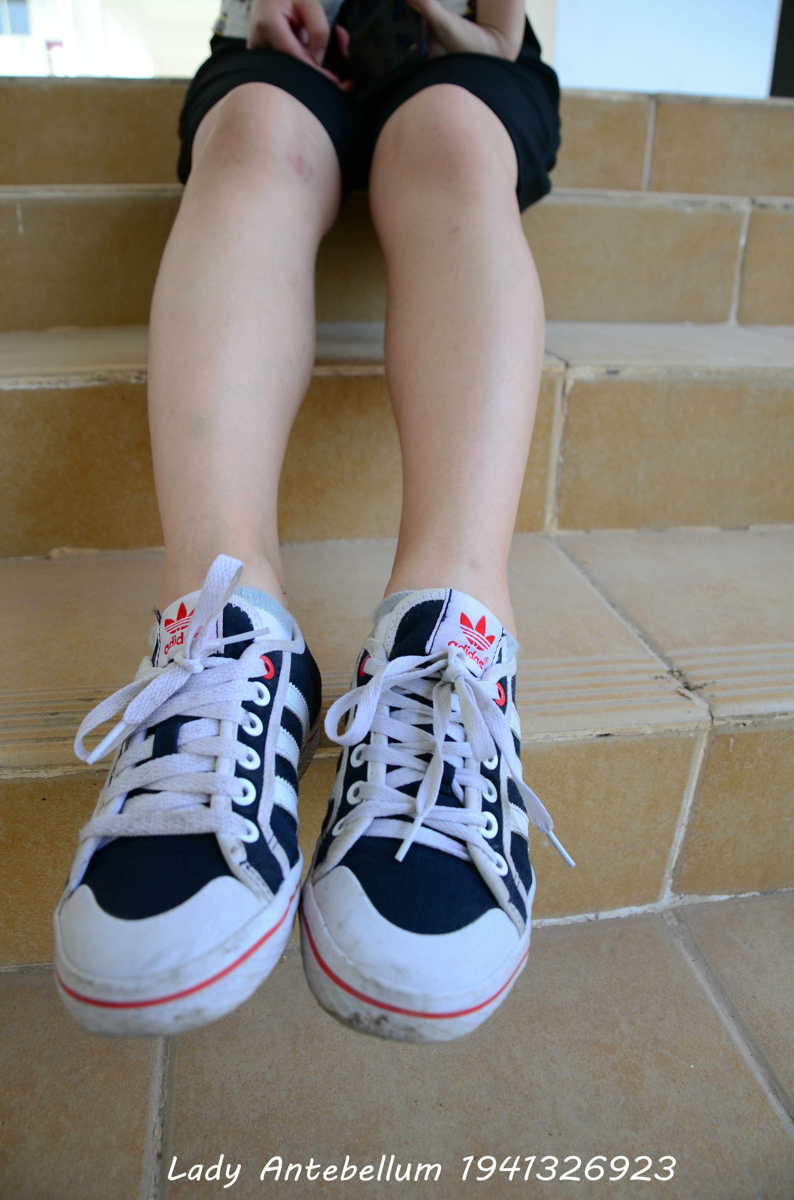 [战前女神] 恋足美腿棉袜女神级摄影套图 046 [108P-123MB]_第1集