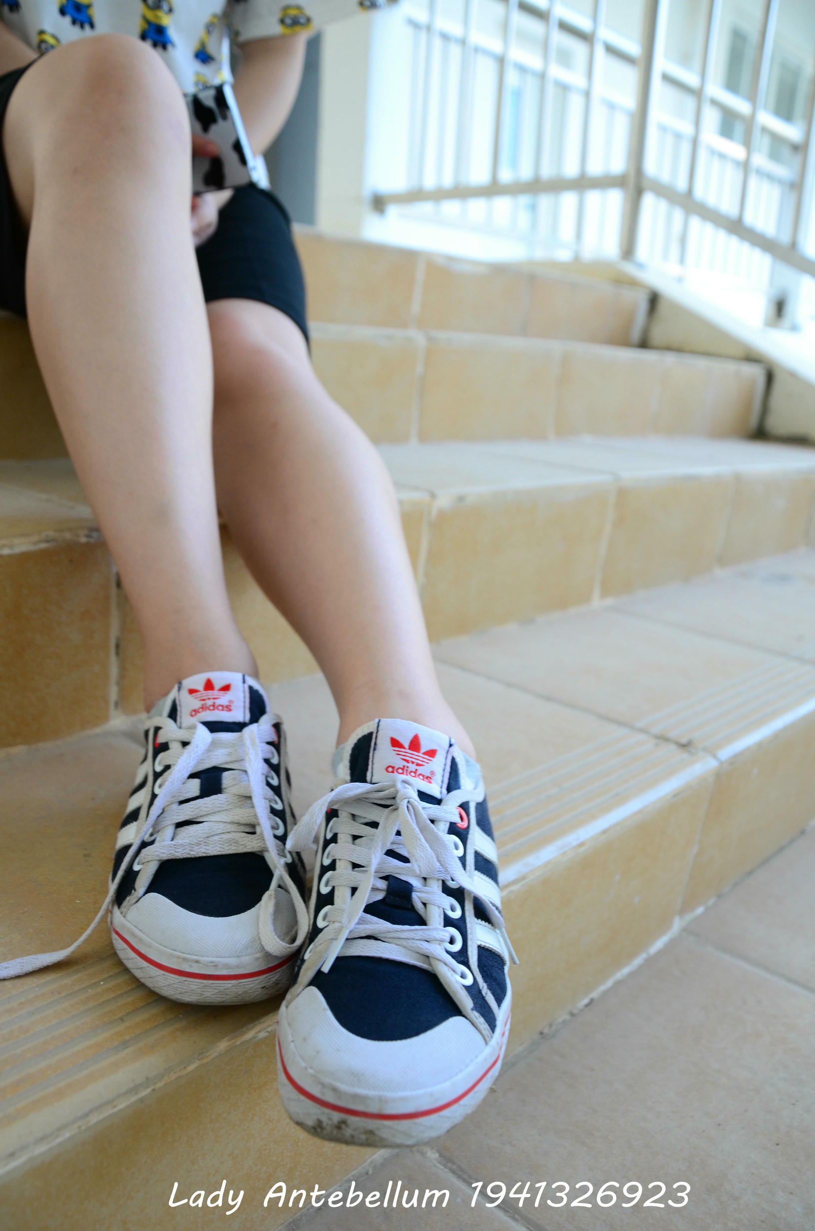 [战前女神] 恋足美腿棉袜女神级摄影套图 046 [108P-123MB]_第1集