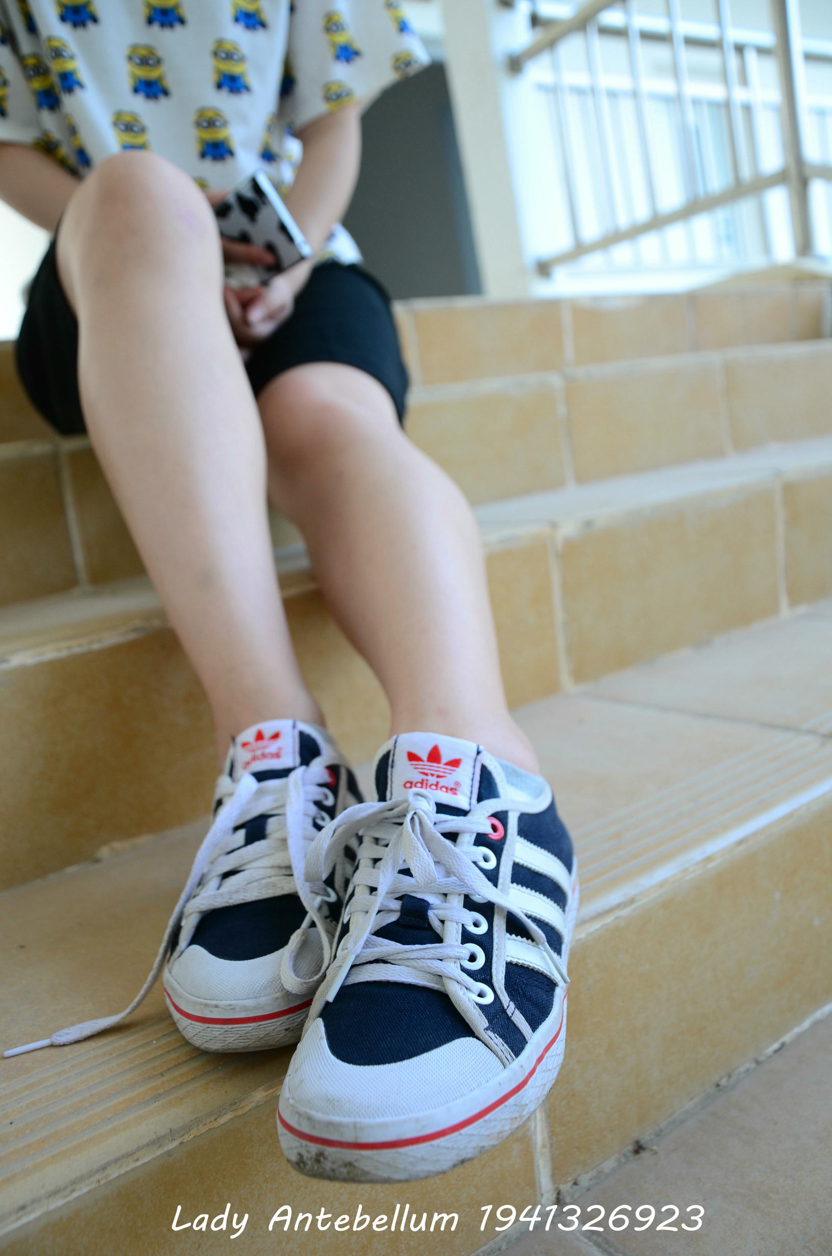 [战前女神] 恋足美腿棉袜女神级摄影套图 046 [108P-123MB]_第1集