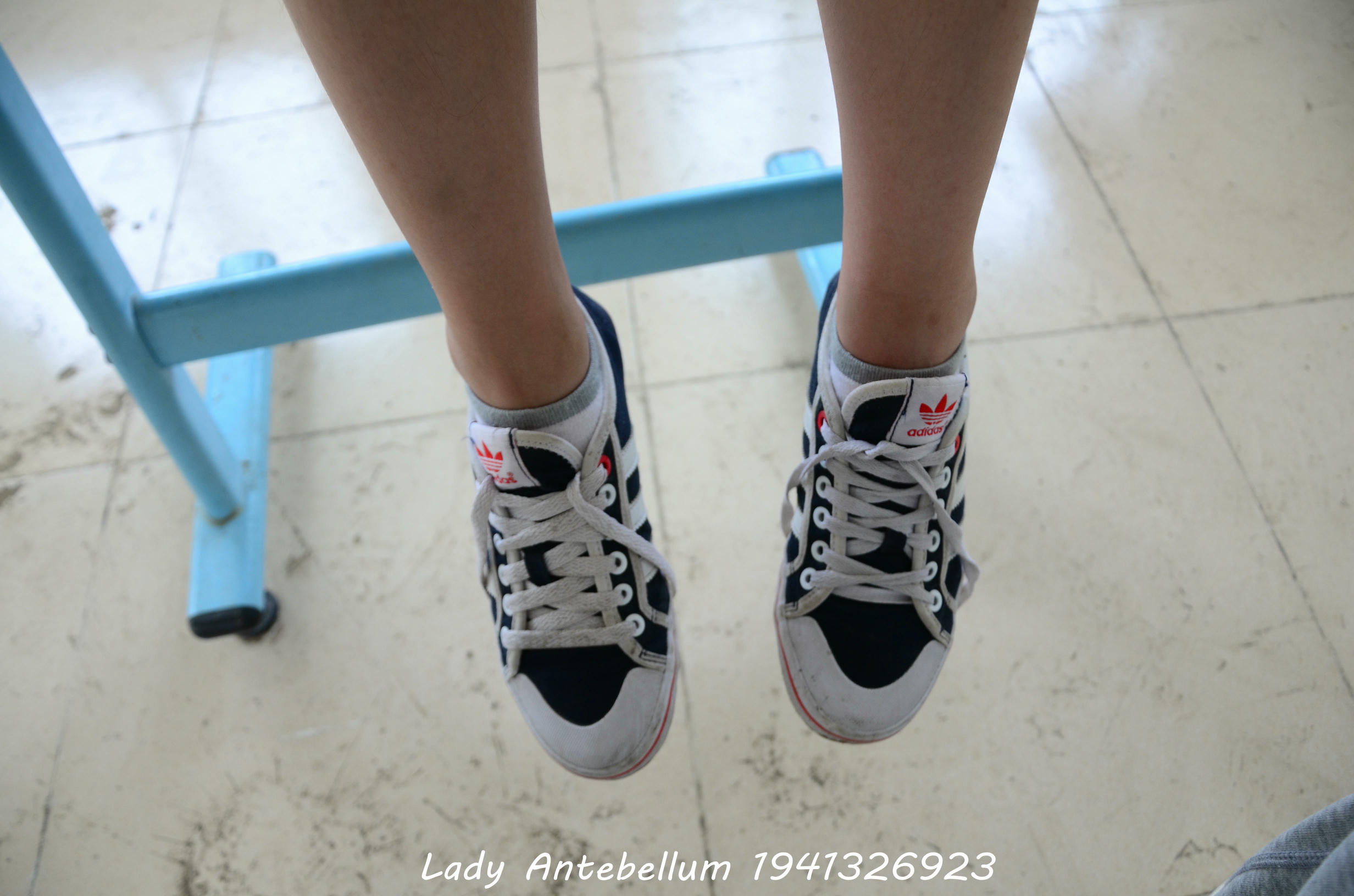 [战前女神] 恋足美腿棉袜女神级摄影套图 046 [108P-123MB]_第2集