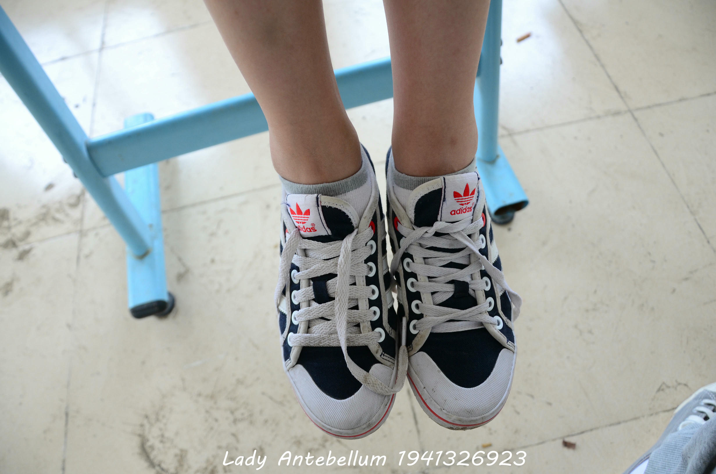 [战前女神] 恋足美腿棉袜女神级摄影套图 046 [108P-123MB]_第2集