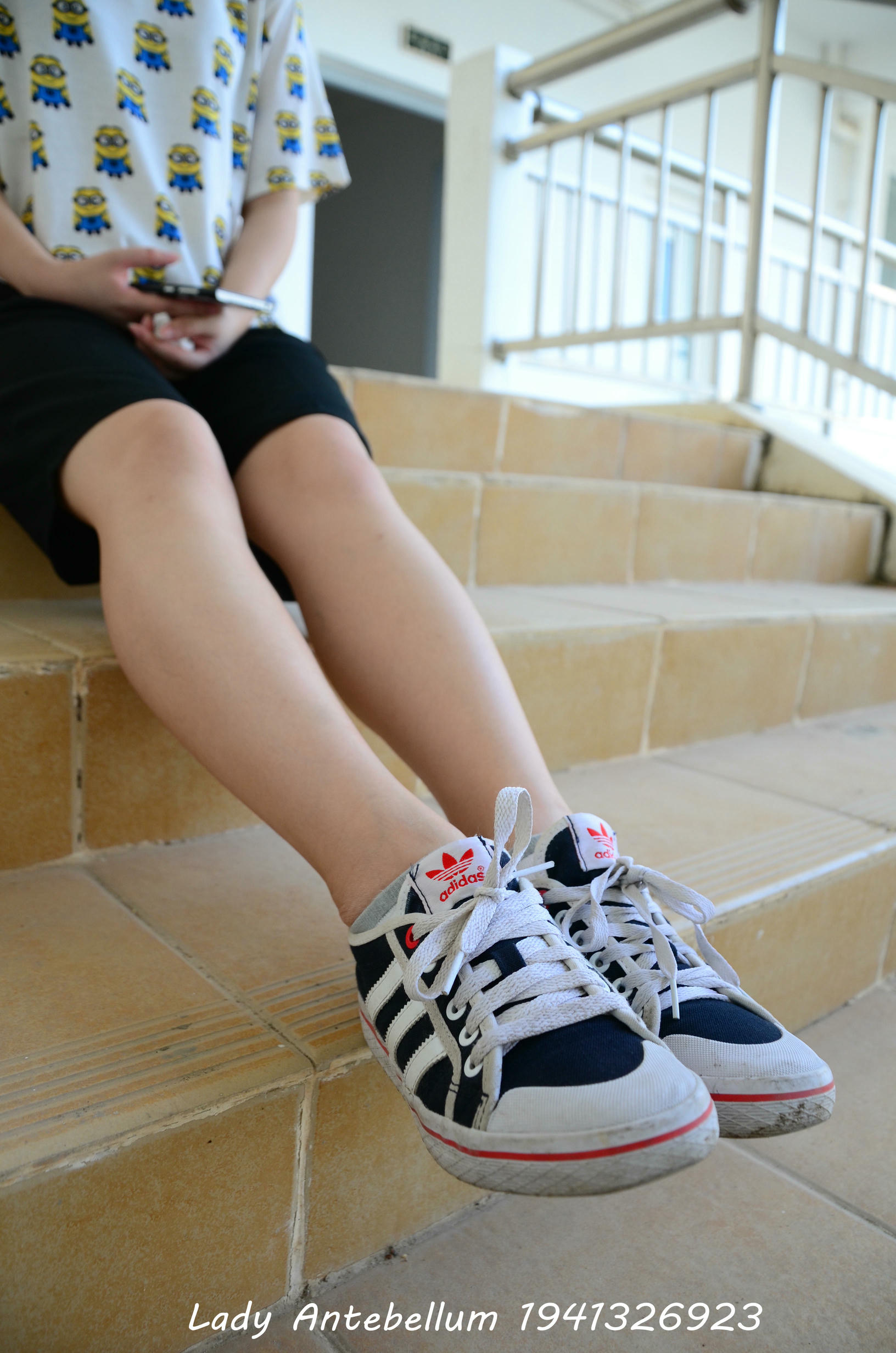 [战前女神] 恋足美腿棉袜女神级摄影套图 046 [108P-123MB]_第1集