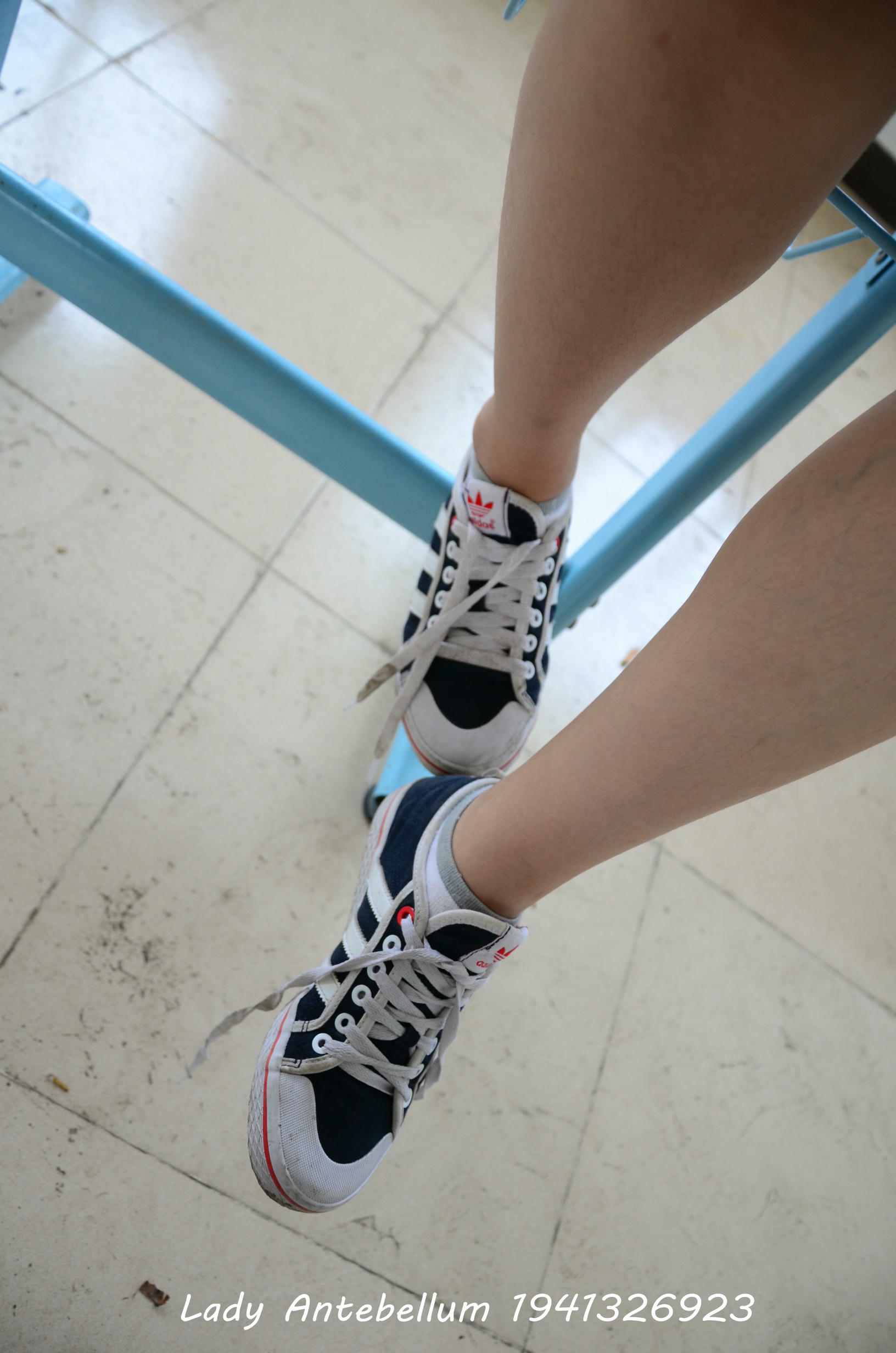 [战前女神] 恋足美腿棉袜女神级摄影套图 046 [108P-123MB]_第2集