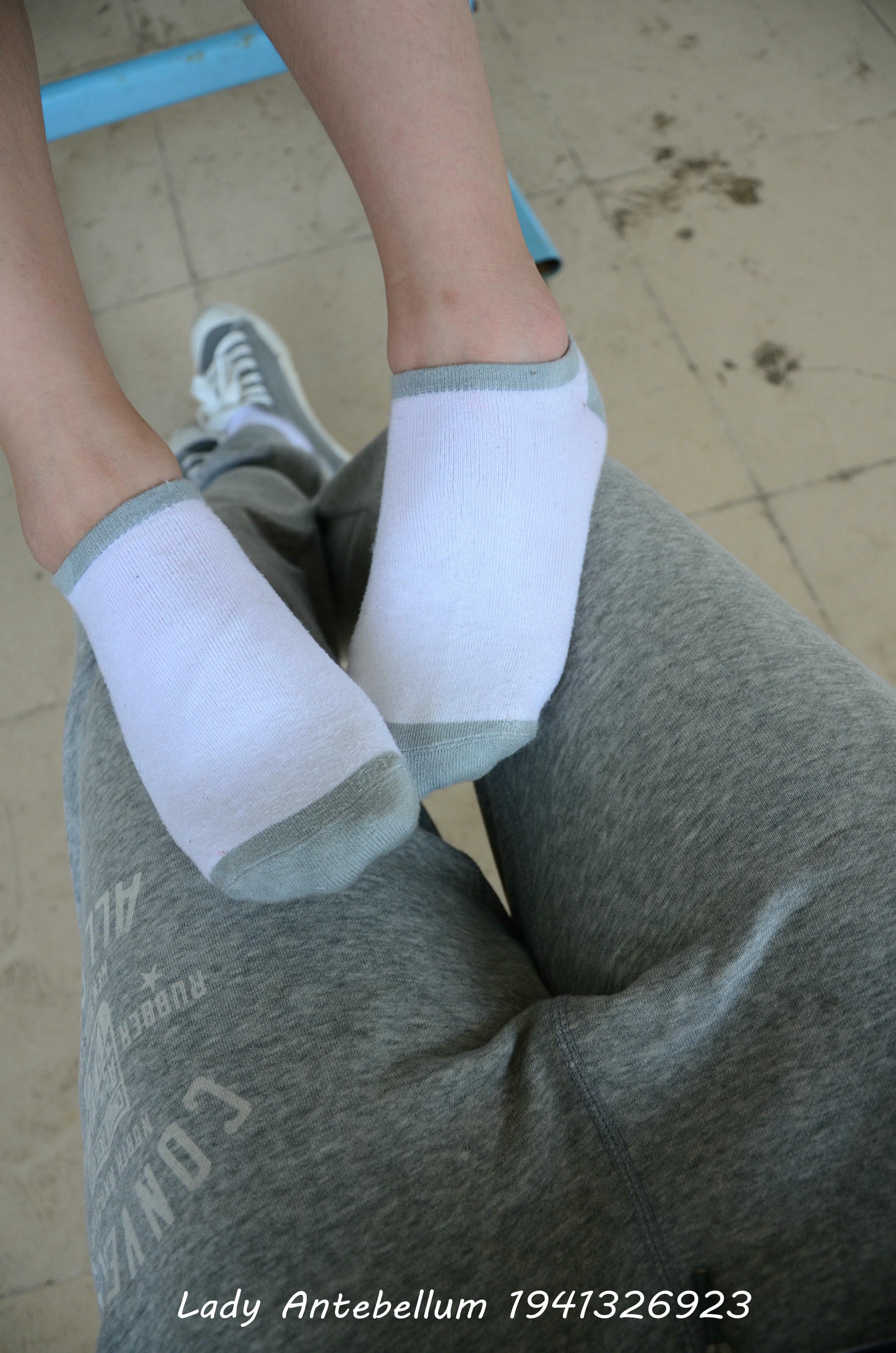 [战前女神] 恋足美腿棉袜女神级摄影套图 046 [108P-123MB]_第3集