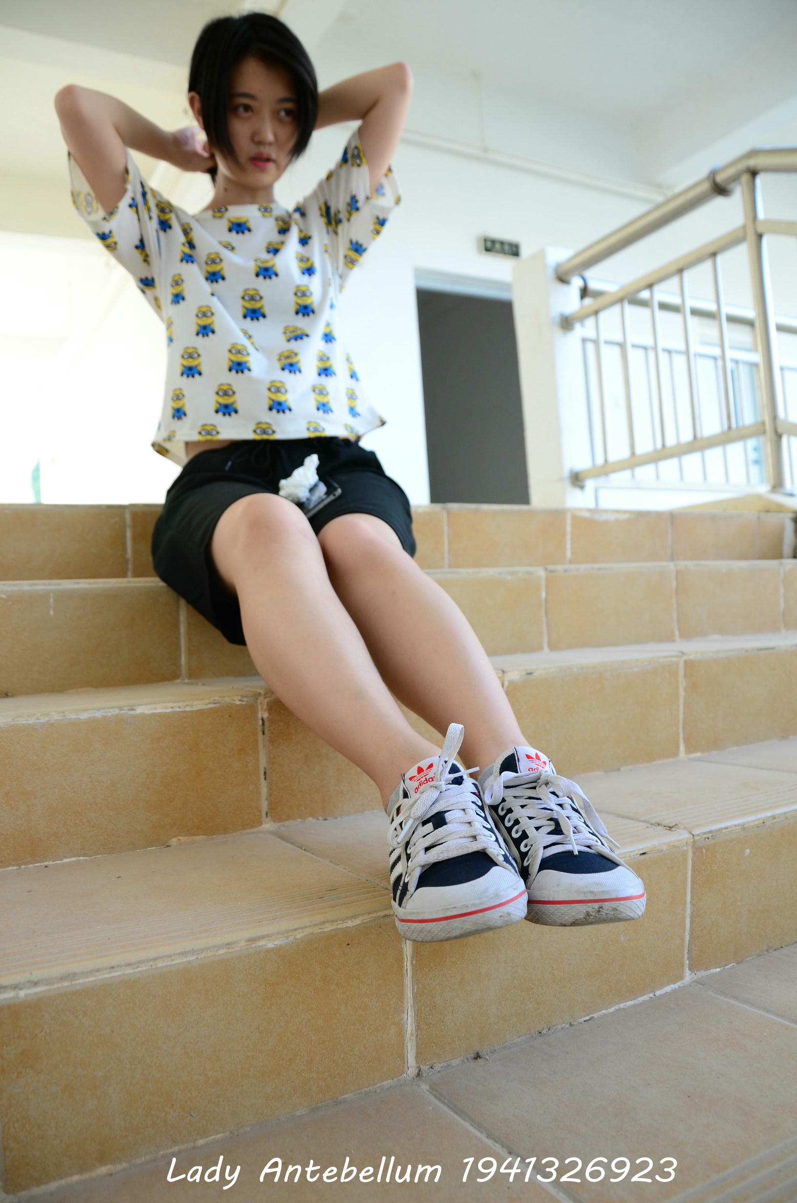 [战前女神] 恋足美腿棉袜女神级摄影套图 046 [108P-123MB]_第1集