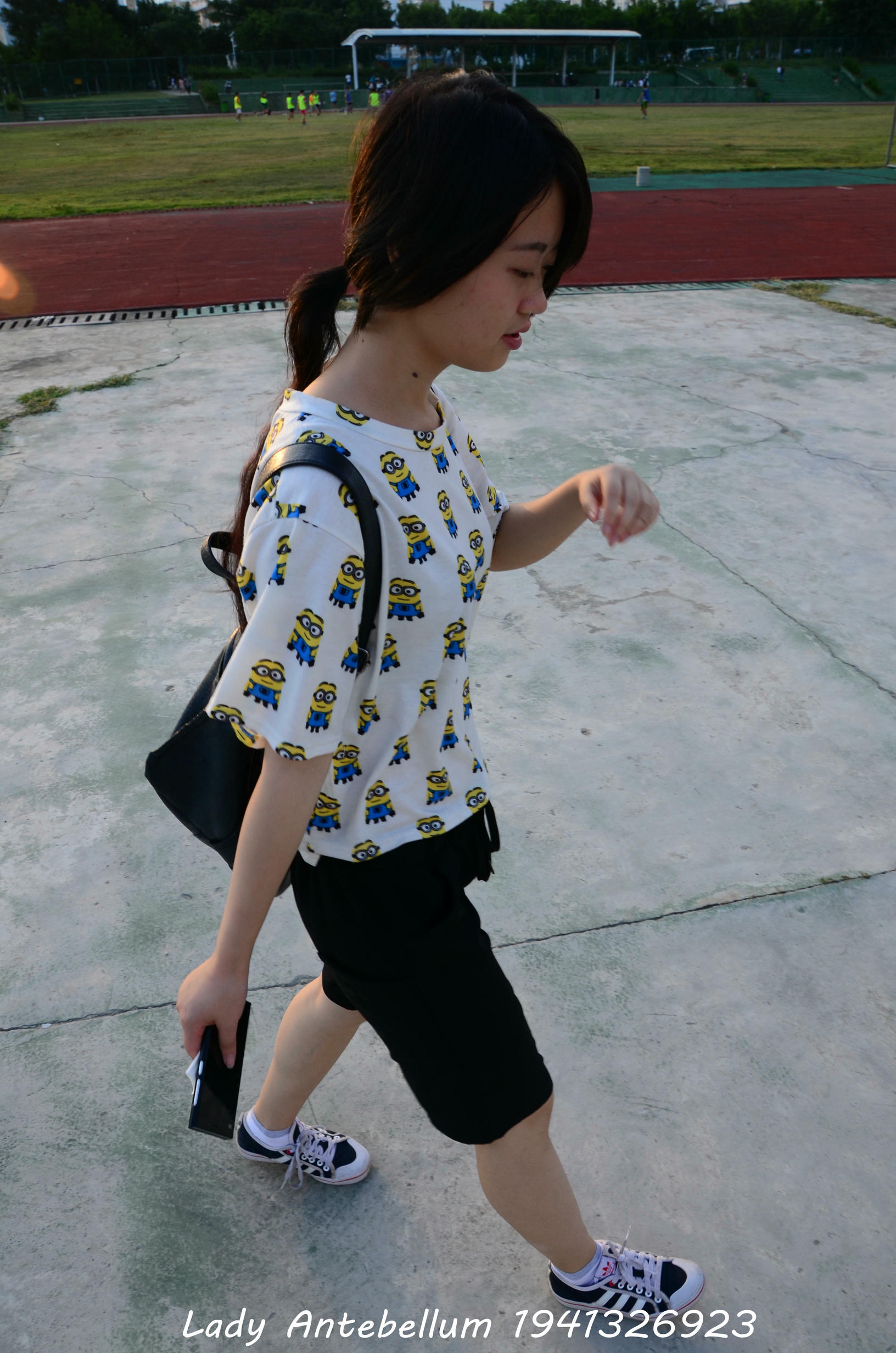 [战前女神] 恋足美腿棉袜女神级摄影套图 047 [116P-162MB]_第1集